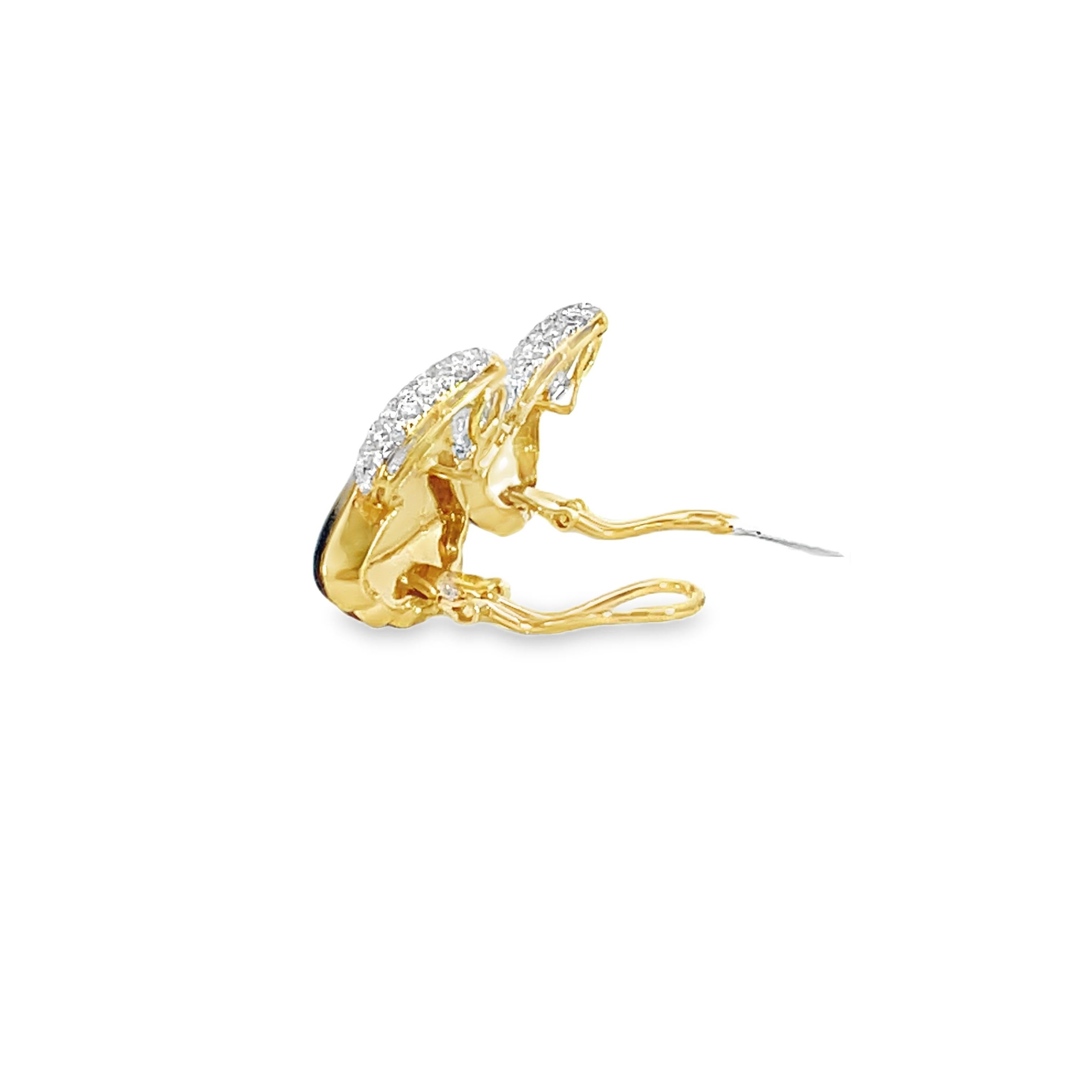 Retro Onyx Diamond Clip-On Lever-Back Seashell Earrings en vente 2