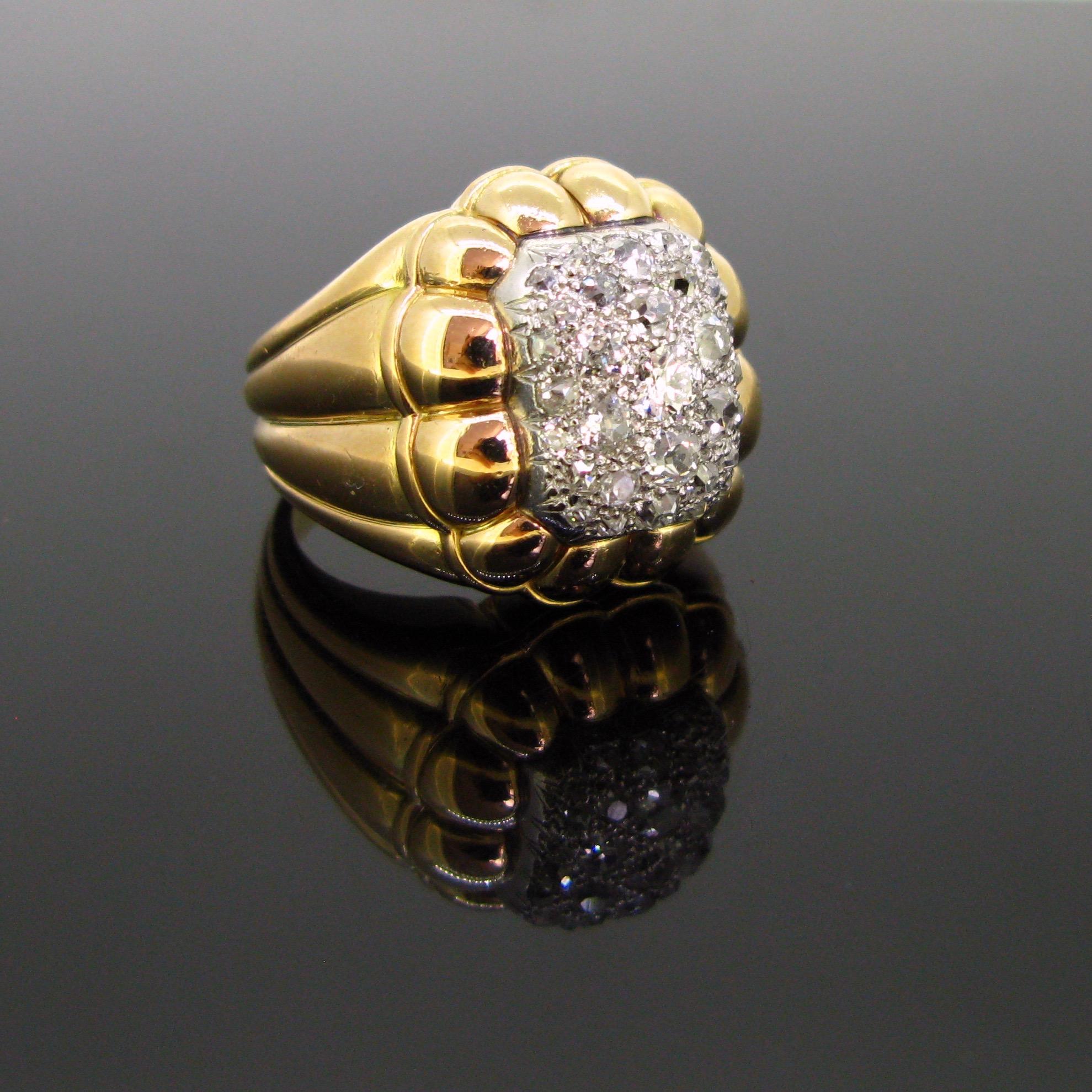 Ring Size: 62 – 9 ¾ - T ½

Weight: 13,35gr

Metal: 18kt yellow gold and platinum

Condition: Very good

Hallmarks: 29 Diamonds
• Cut: Old mine
• Total carat weight: 2.50ct approximately
• Colour: I/J
• Clarity: SI

Hallmarks: French, eagle’s