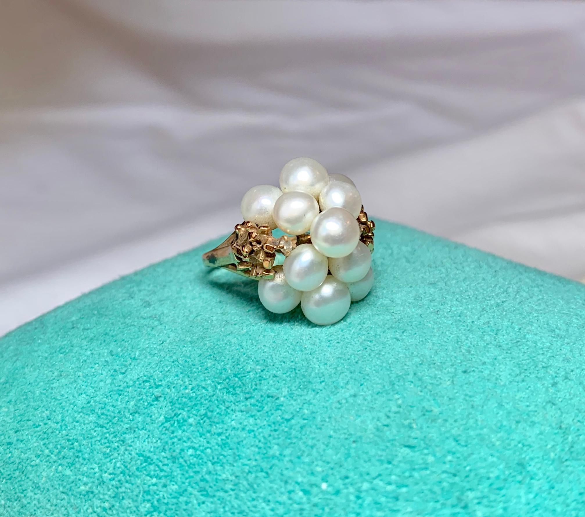 Retro Pearl Domed Cocktail Ring Midcentury 14 Karat Yellow Gold For Sale 2