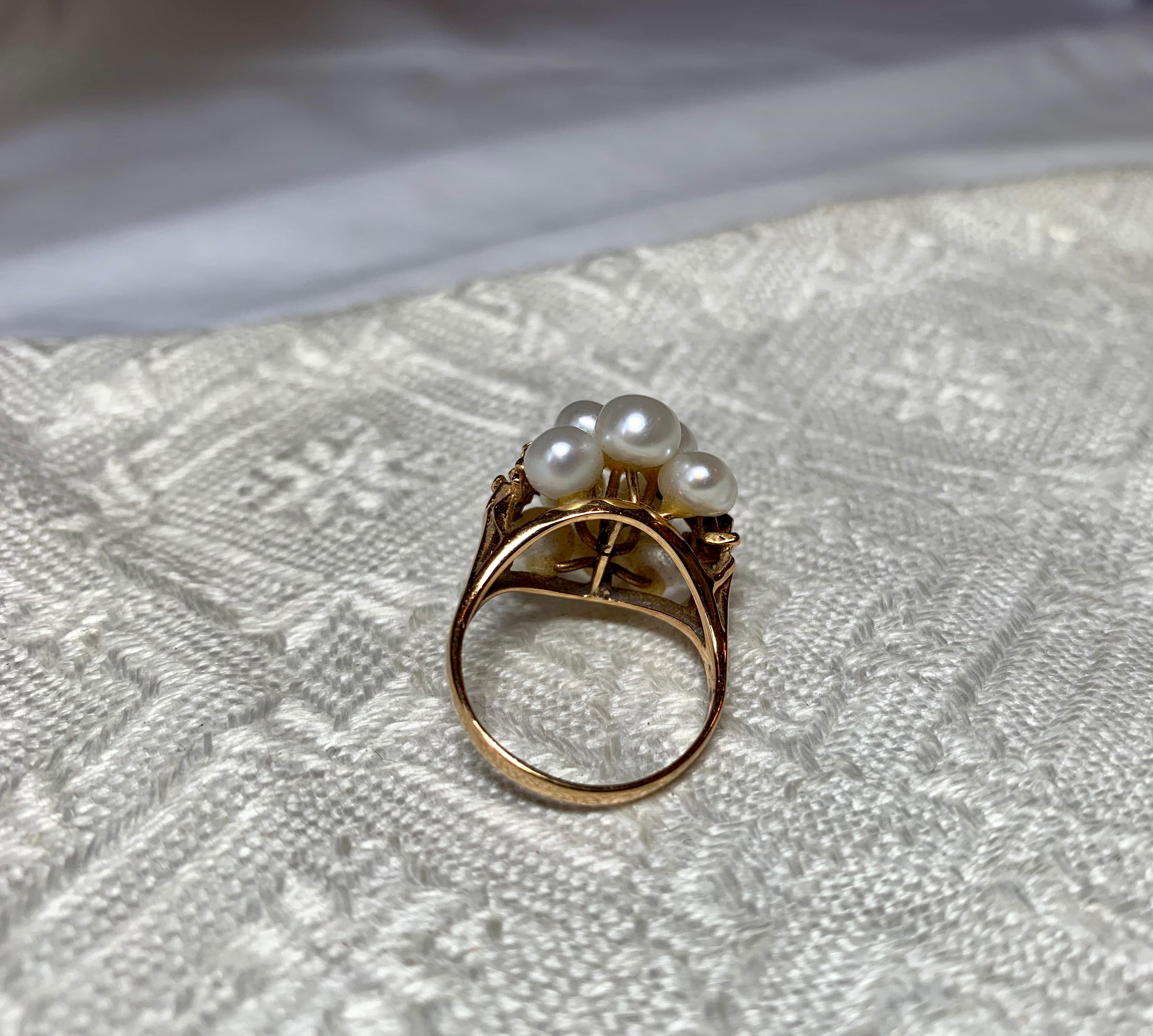 Retro Pearl Domed Cocktail Ring Midcentury 14 Karat Yellow Gold For Sale 4