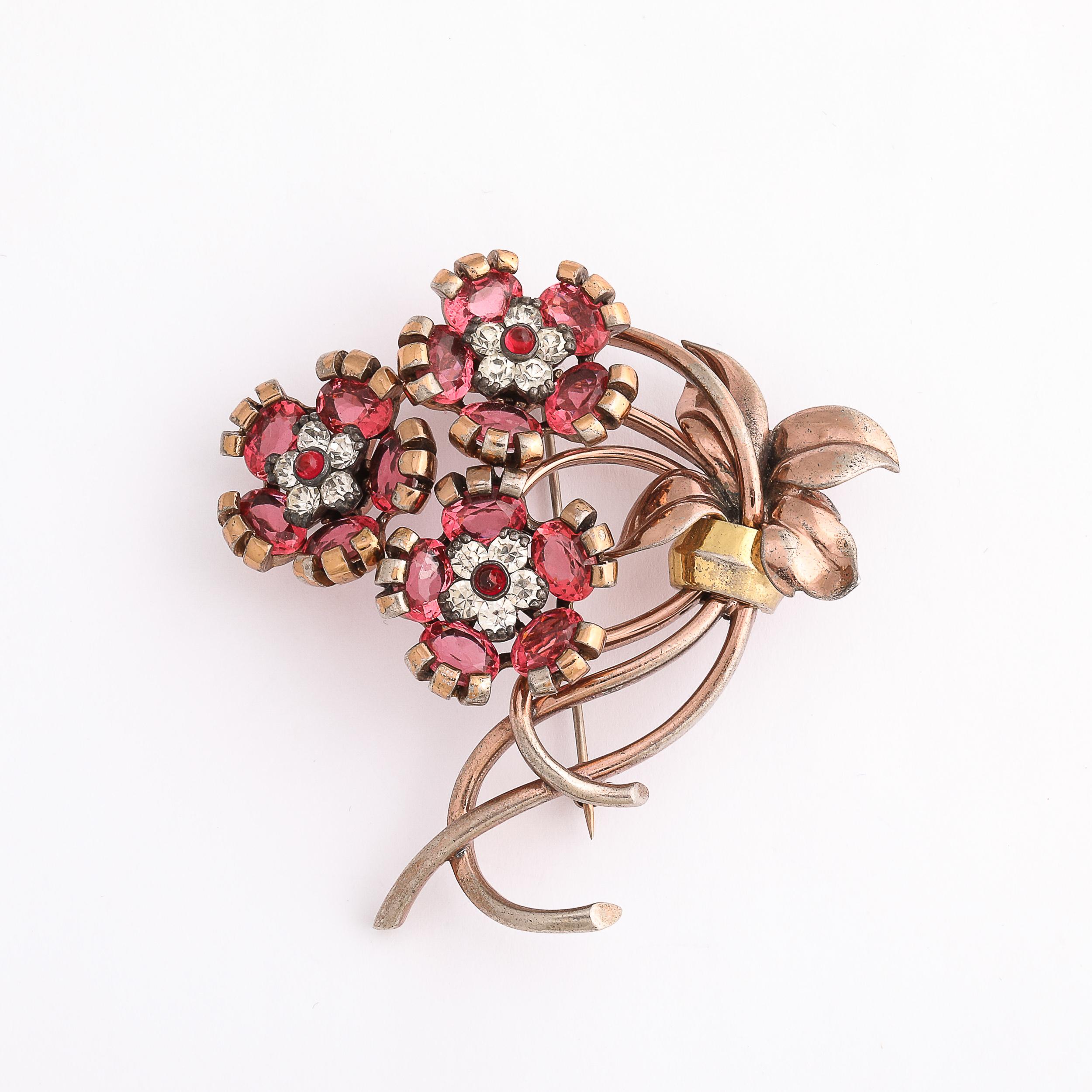 Broche Florale Pennino - Strass, Couleur Argent, Forme Goutte, Occasion Parfaite