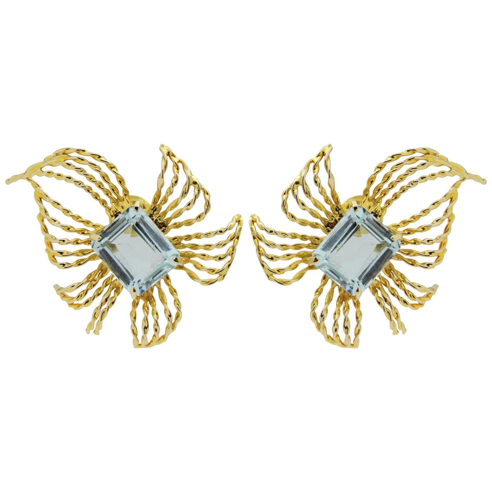 Retro Period, Aquamarine and 10 Karat Gold Earrings