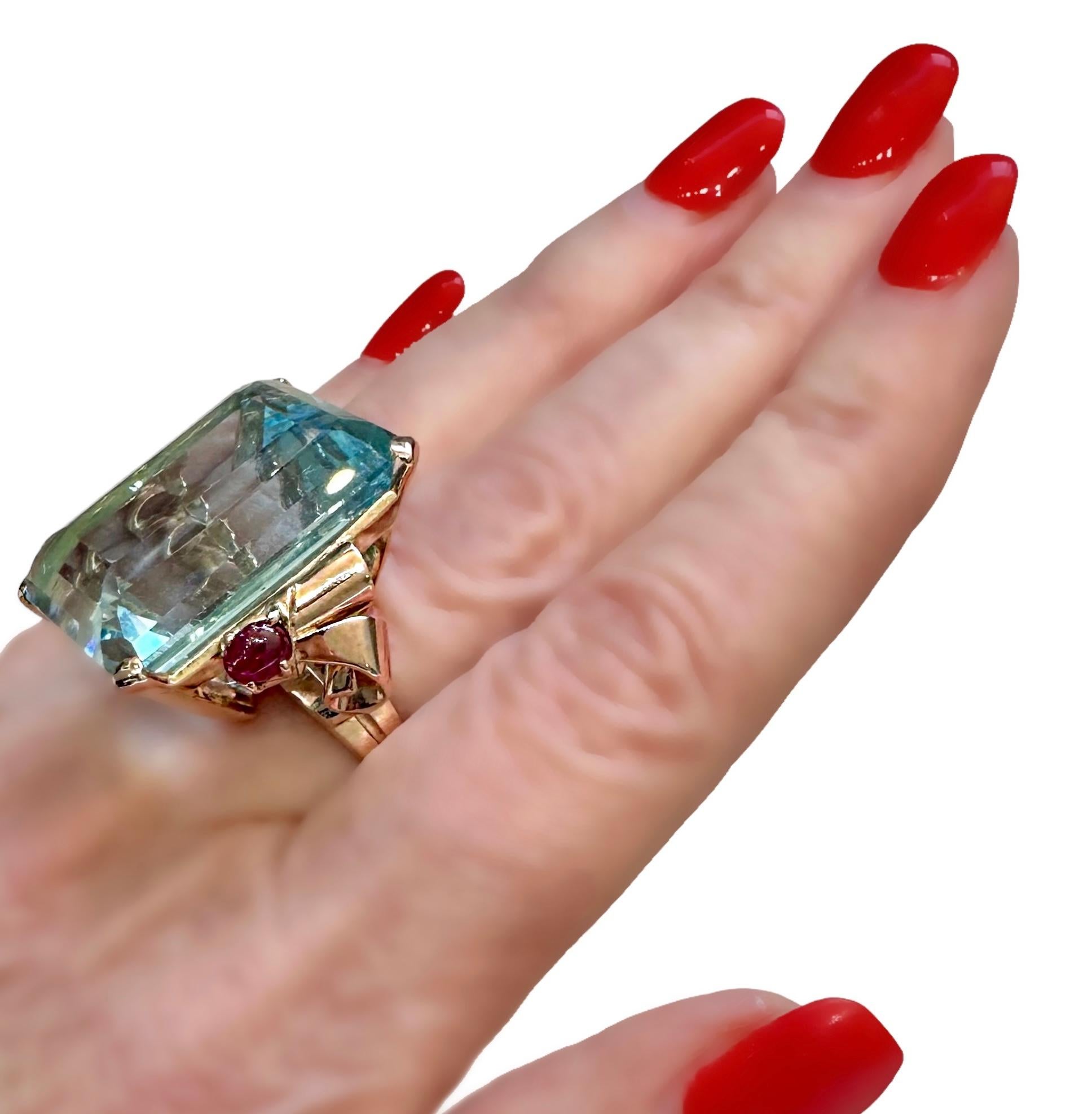 Retro Period Rose Gold Ring with 51ct Aquamarine and Cabochon Rubies For Sale 8