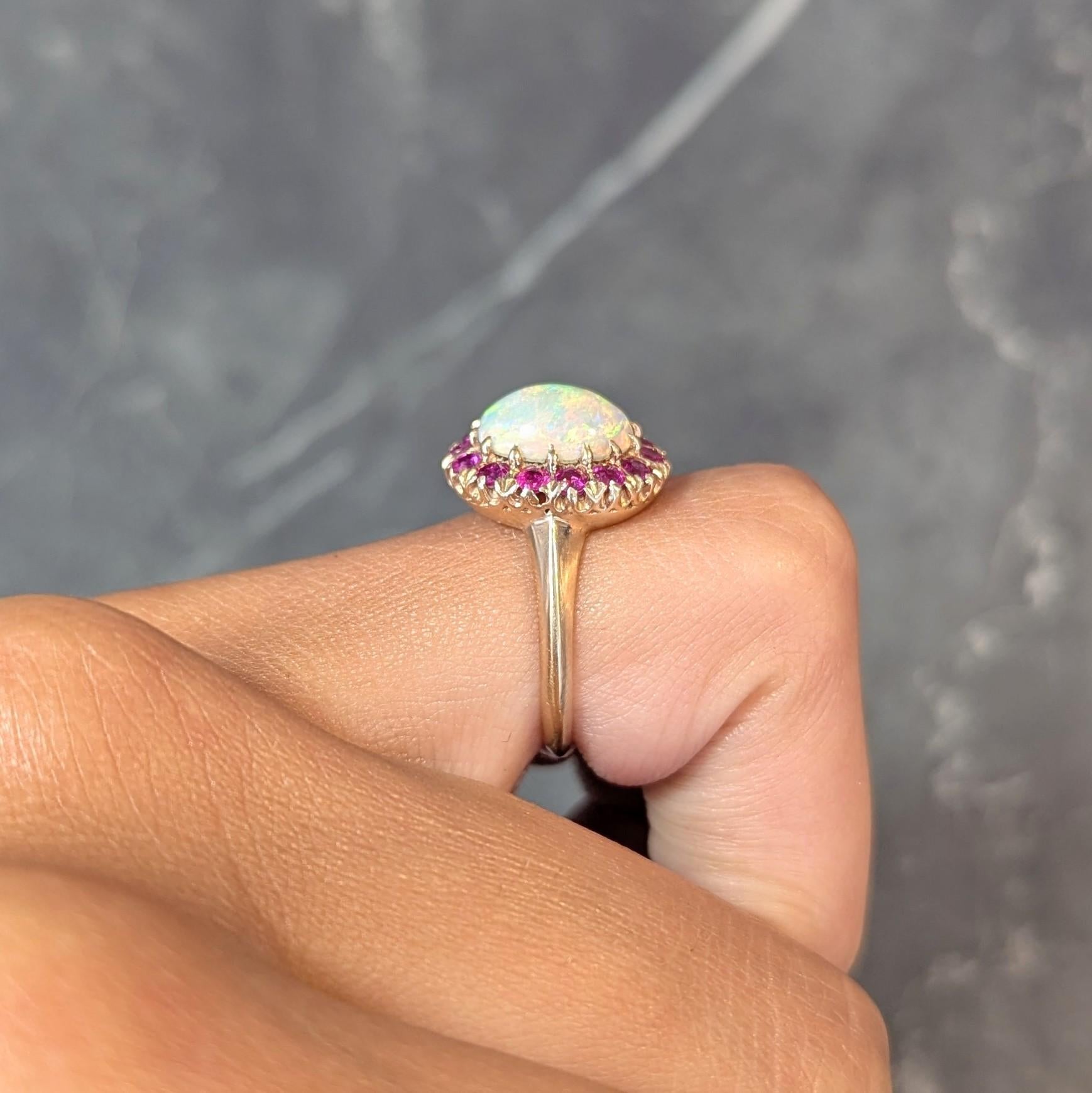 Anello aureola retrò in oro giallo 14 carati con zaffiro rosa e opale in vendita 11