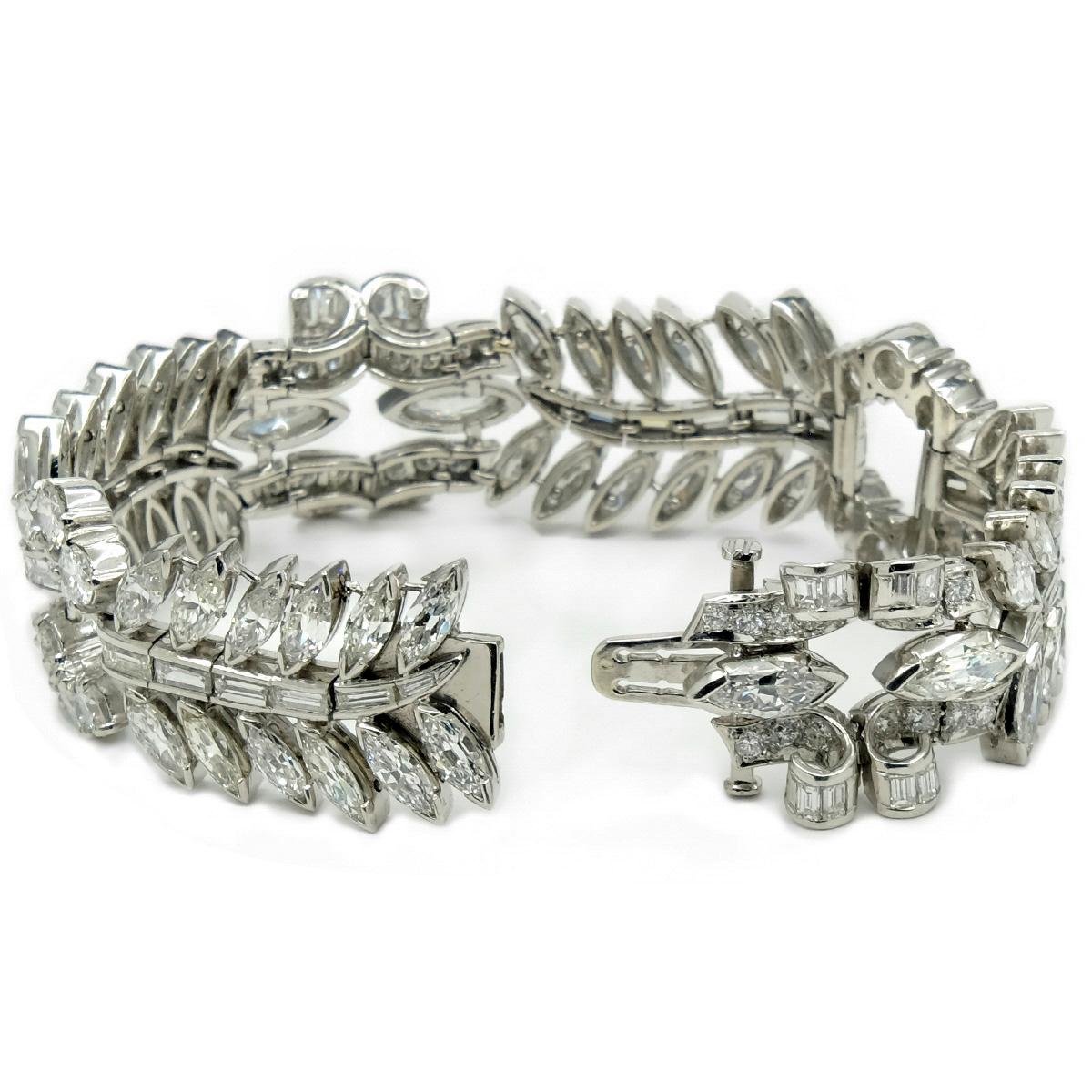 Retro Platinum and Mixed-Cut 33 Carat Diamond Bracelet In Good Condition In New York, NY