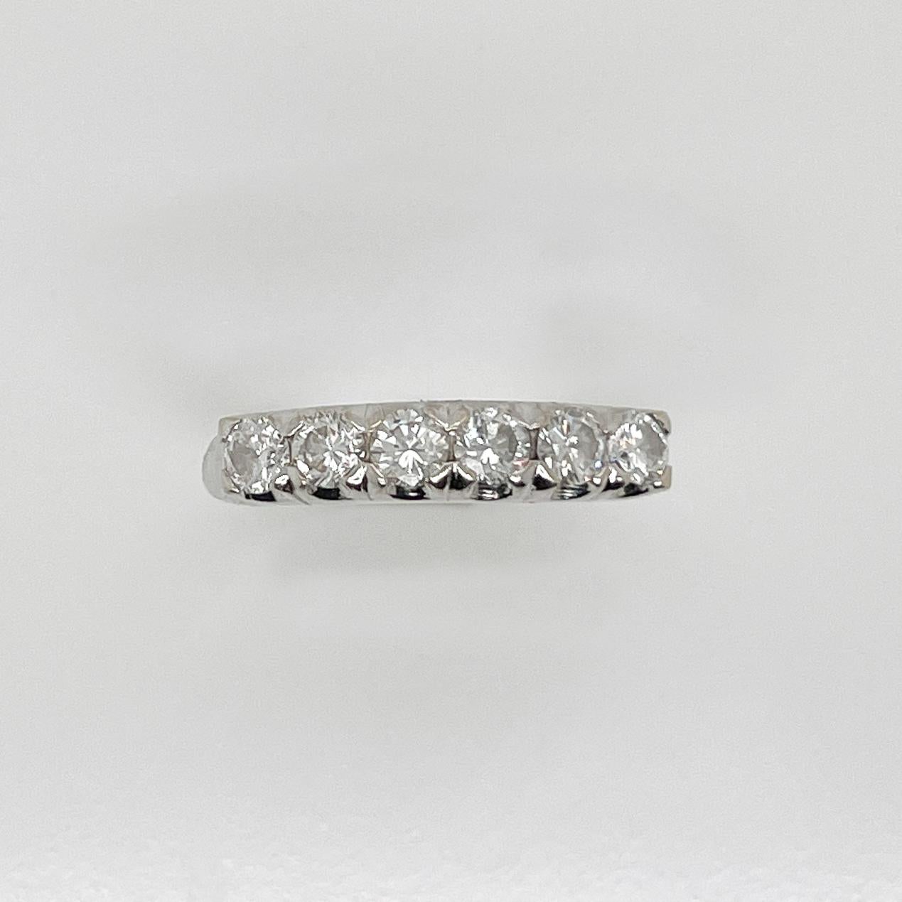 Sechs-Stein-Ring aus Platin und Diamanten (Brillantschliff) im Angebot