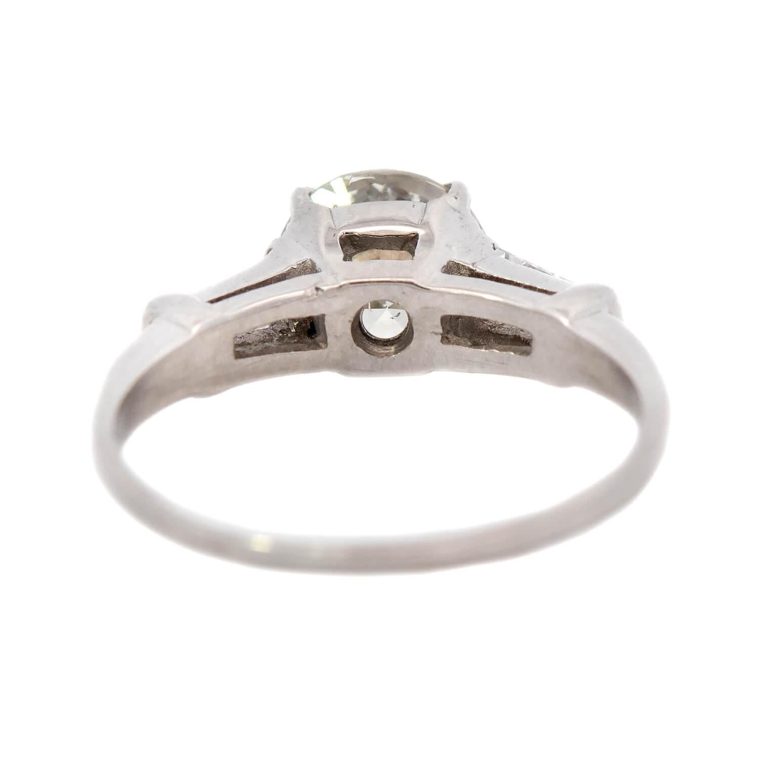 Retro Platin Diamant Verlobungsring mit drei Steinen 1,13ct Damen im Angebot
