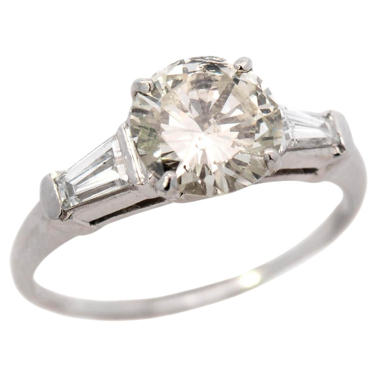 Retro Platin Diamant Verlobungsring mit drei Steinen 1,13ct im Angebot