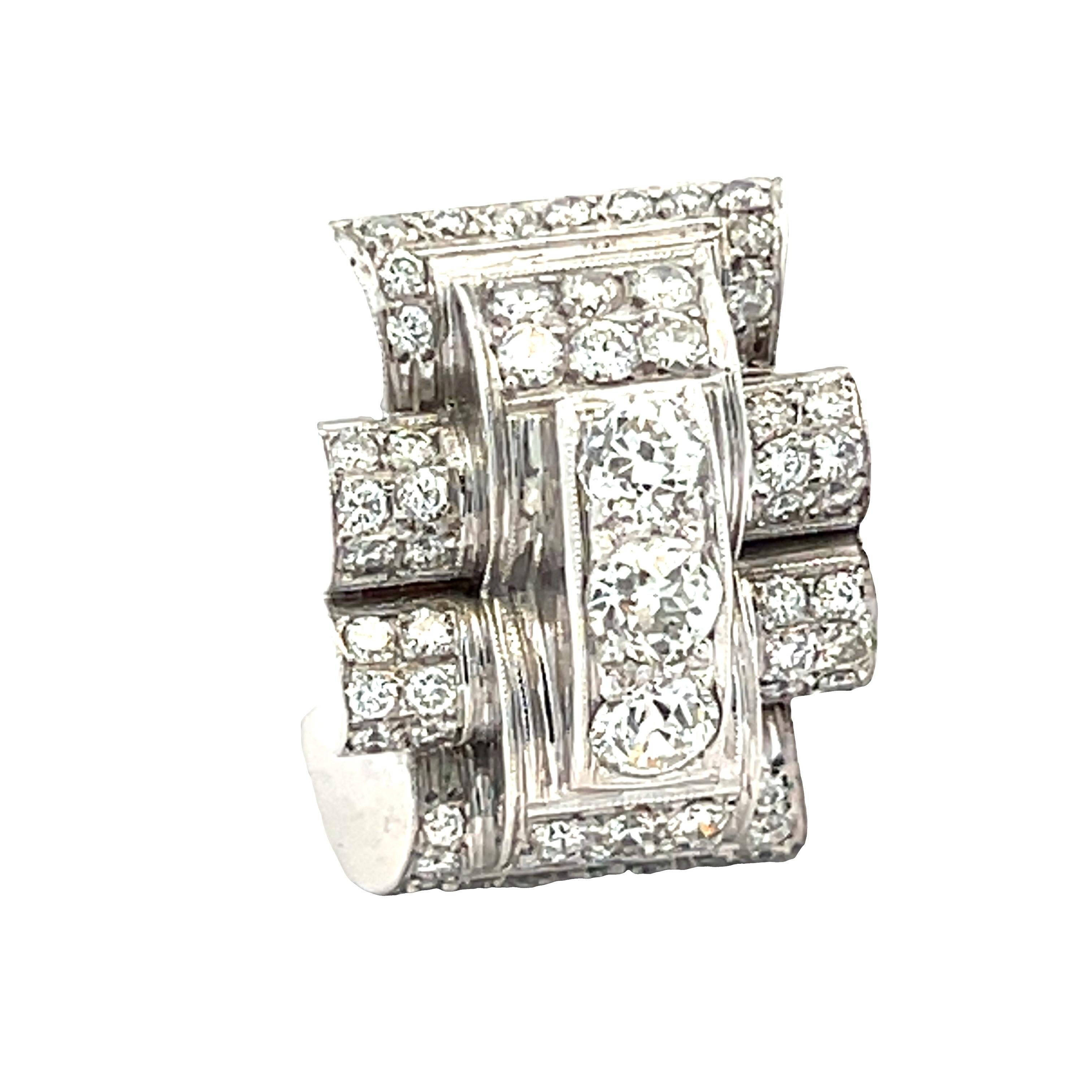 Retro Platinum Old European Cut Diamond Architectural Ring, 3 Carats For Sale 3
