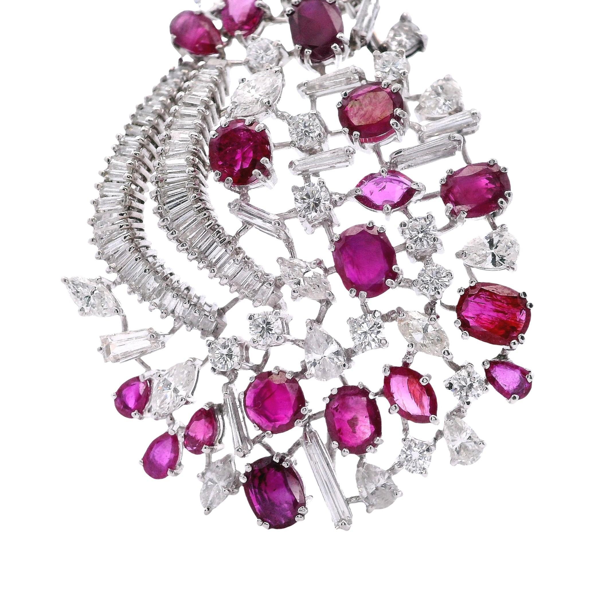 Retro Platinum Pendant with18.0 CTW in Burma Rubies and Diamonds In condizioni buone in vendita a Aventura, FL