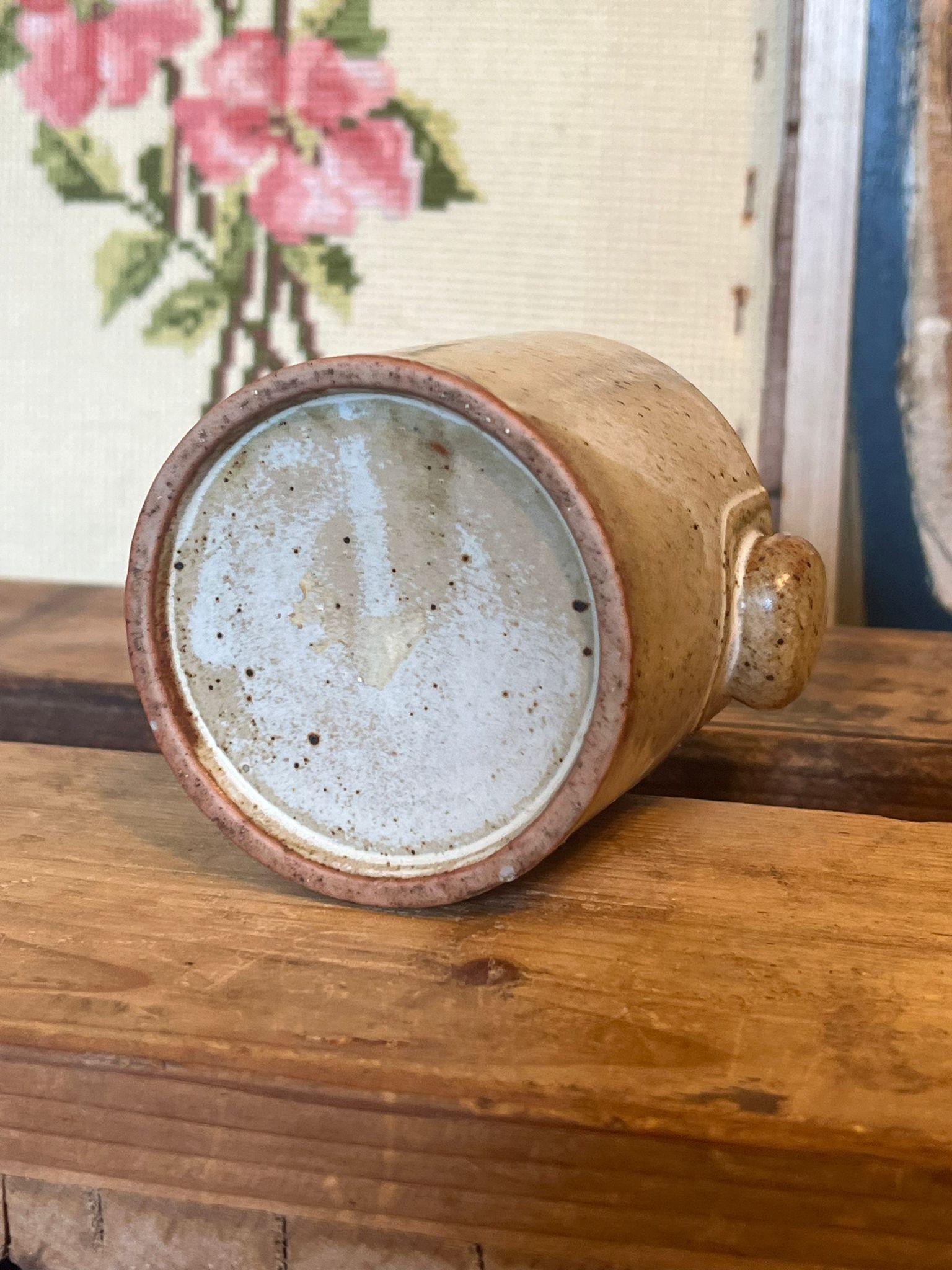 Retro pottery small unique Planter For Sale 2