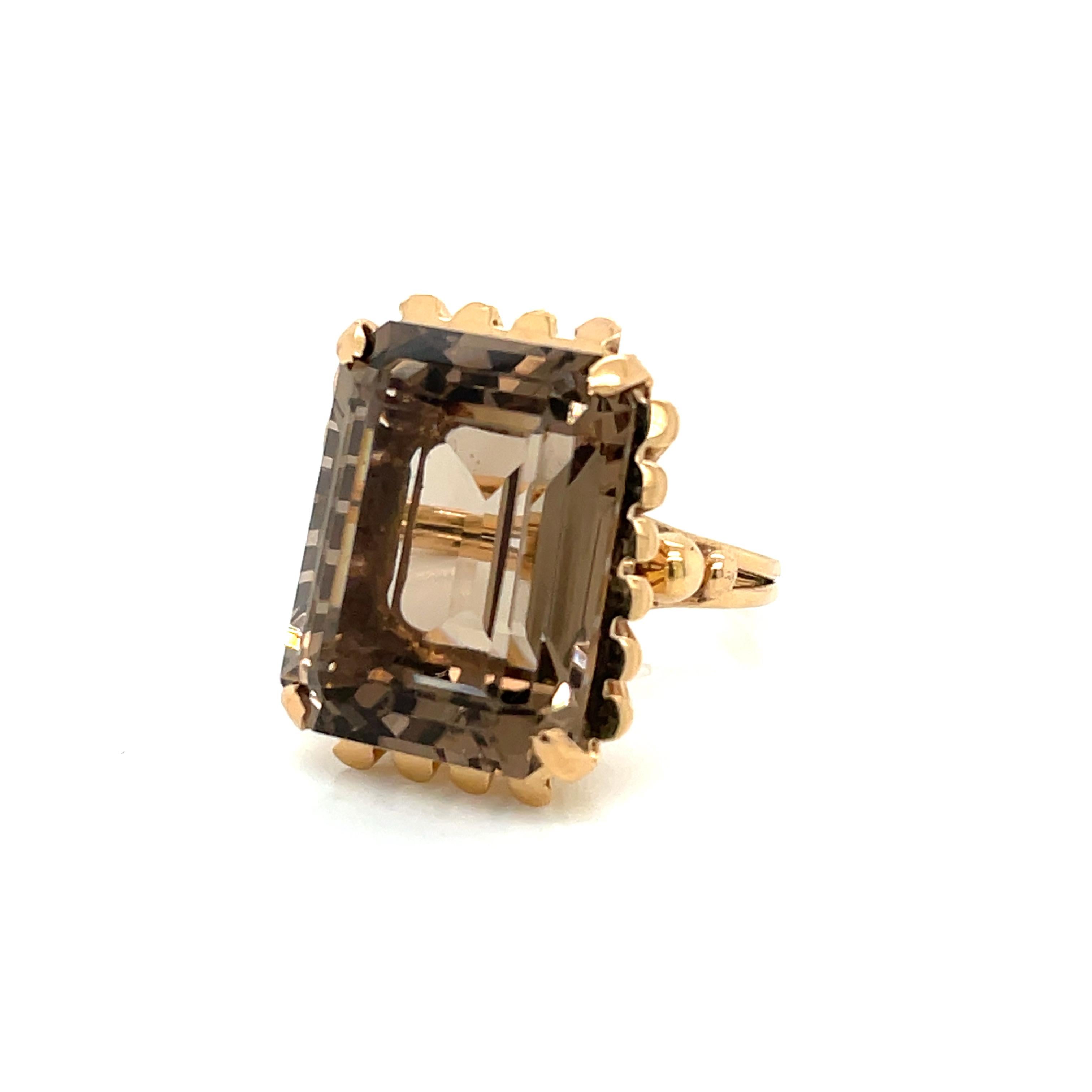 Women's or Men's 1940 Quartz Fumé Gold Ring For Sale