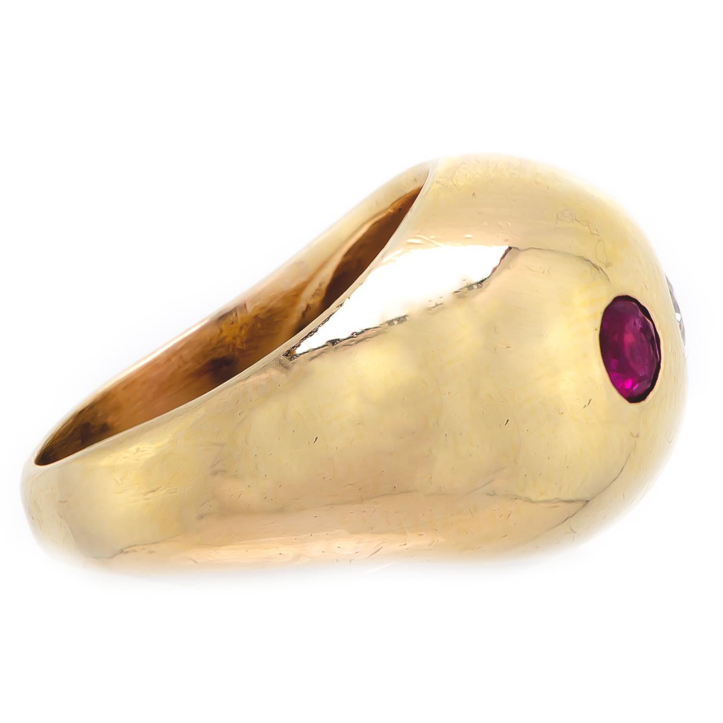 Brilliant Cut Retro Red, White, and Blue Gemstone 14Kt Yellow Gold Ring For Sale
