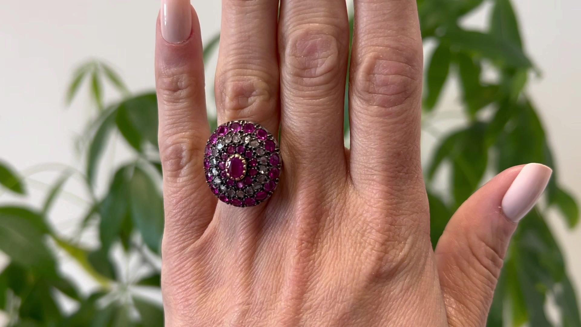 Retro Renaissance Ring aus 18 Karat Gelbgold und Silber mit Rubin und Diamant (Gemischter Schliff)