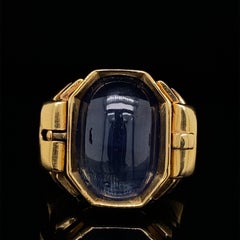 Retro Reversible Sapphire Signet Ring 18 Karat Yellow Gold, Circa 1940