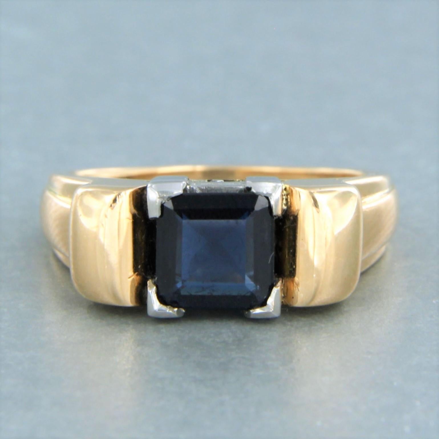 18k bicolor gold ring set with sapphire to. 1.50ct - ring size U.S. 7.25 - EU. 17.5(55)

detailed description:

the top of the ring is 8.0 mm wide and 6.1 mm high

Ring size U.S. 7.25 - EU. 17.5(55), ring can be enlarged or reduced a few sizes at