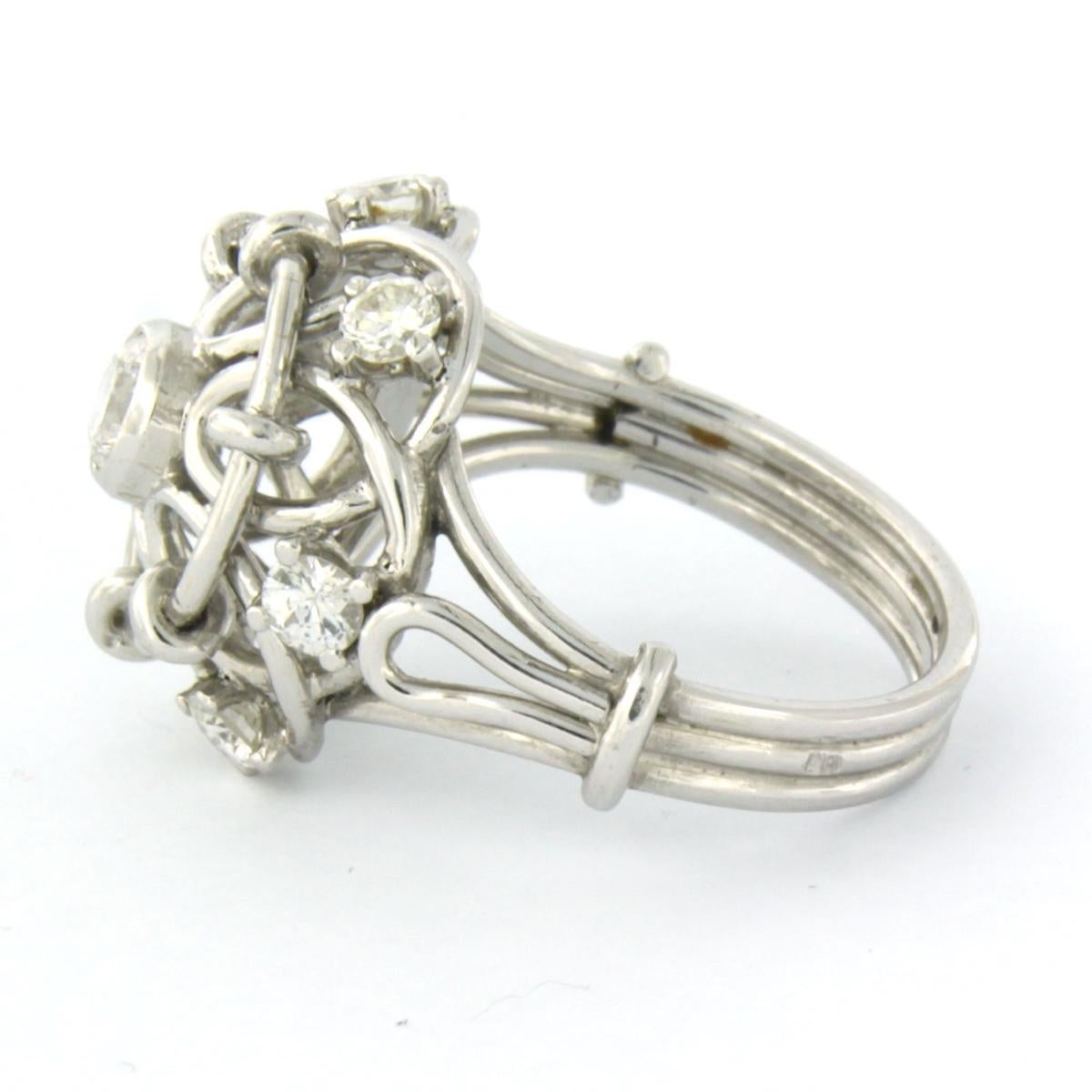 Taille brillant Bague RETRO avec diamants taille brillant jusqu'à 0,85ct Or 18k 7,2 grammes en vente