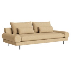Retro Roll Arm Sofa in Kvadrat Vanir