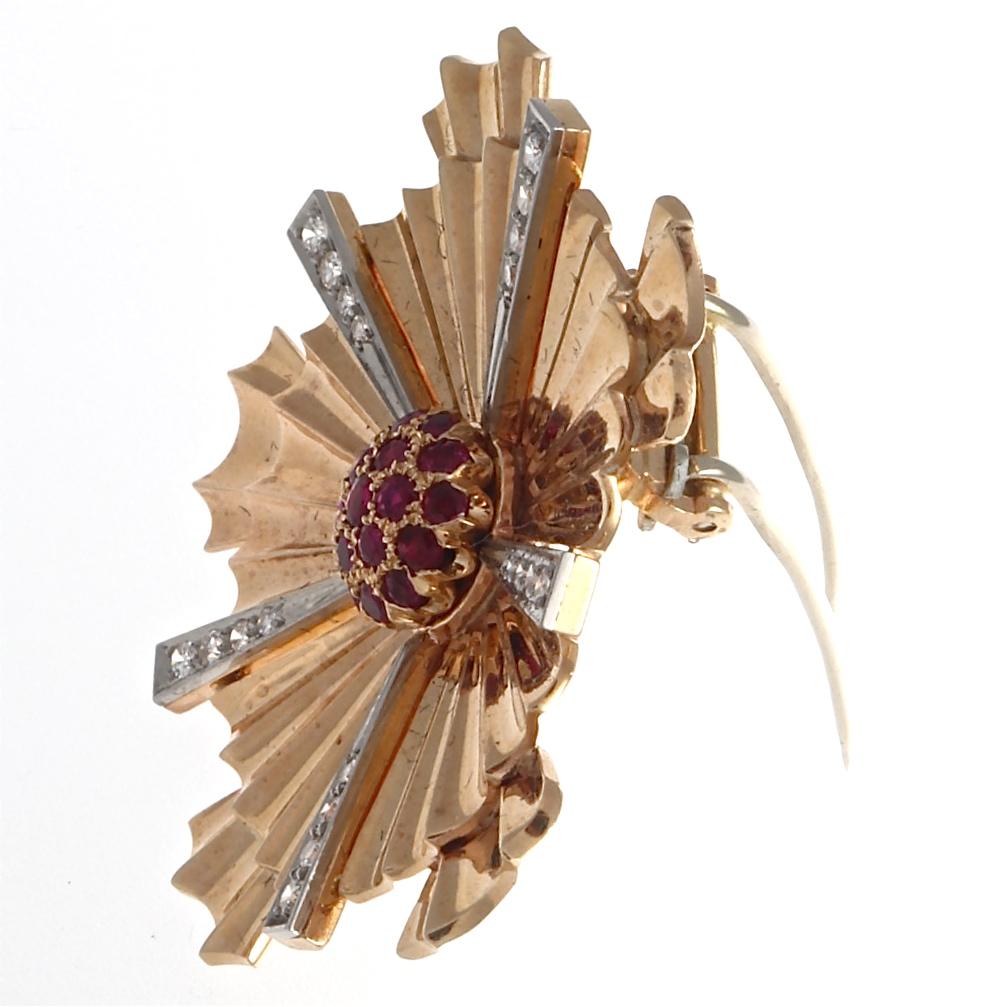 Retro Ruby 14 Karat Rose Gold Brooch In Excellent Condition In Beverly Hills, CA