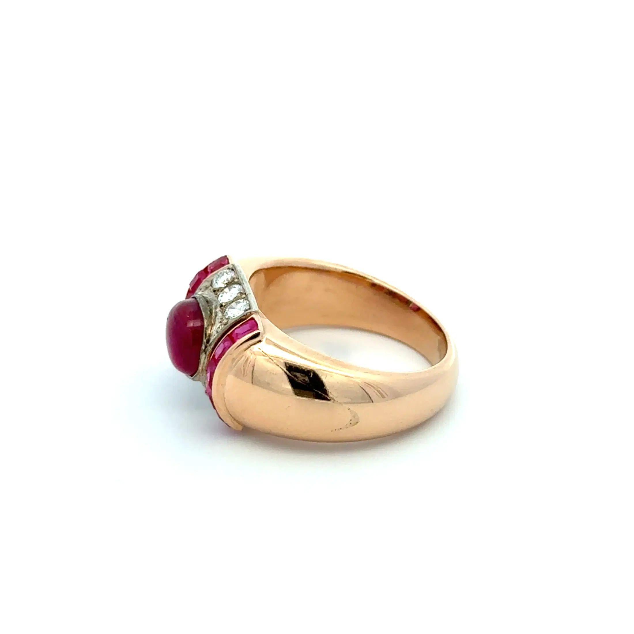 De las mujeres Anillo de cóctel retro vintage de oro con rubíes y diamantes en venta