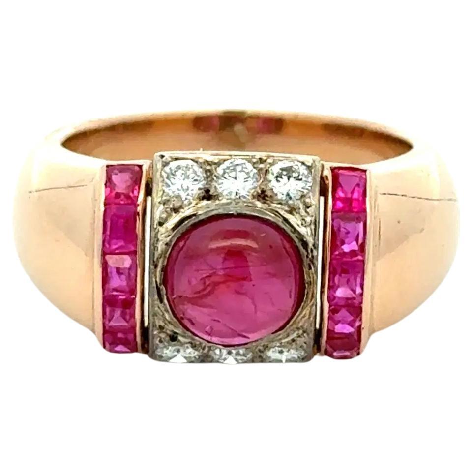 Anillo de cóctel retro vintage de oro con rubíes y diamantes