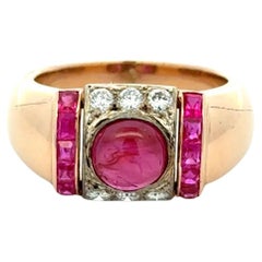 Anillo de cóctel retro vintage de oro con rubíes y diamantes