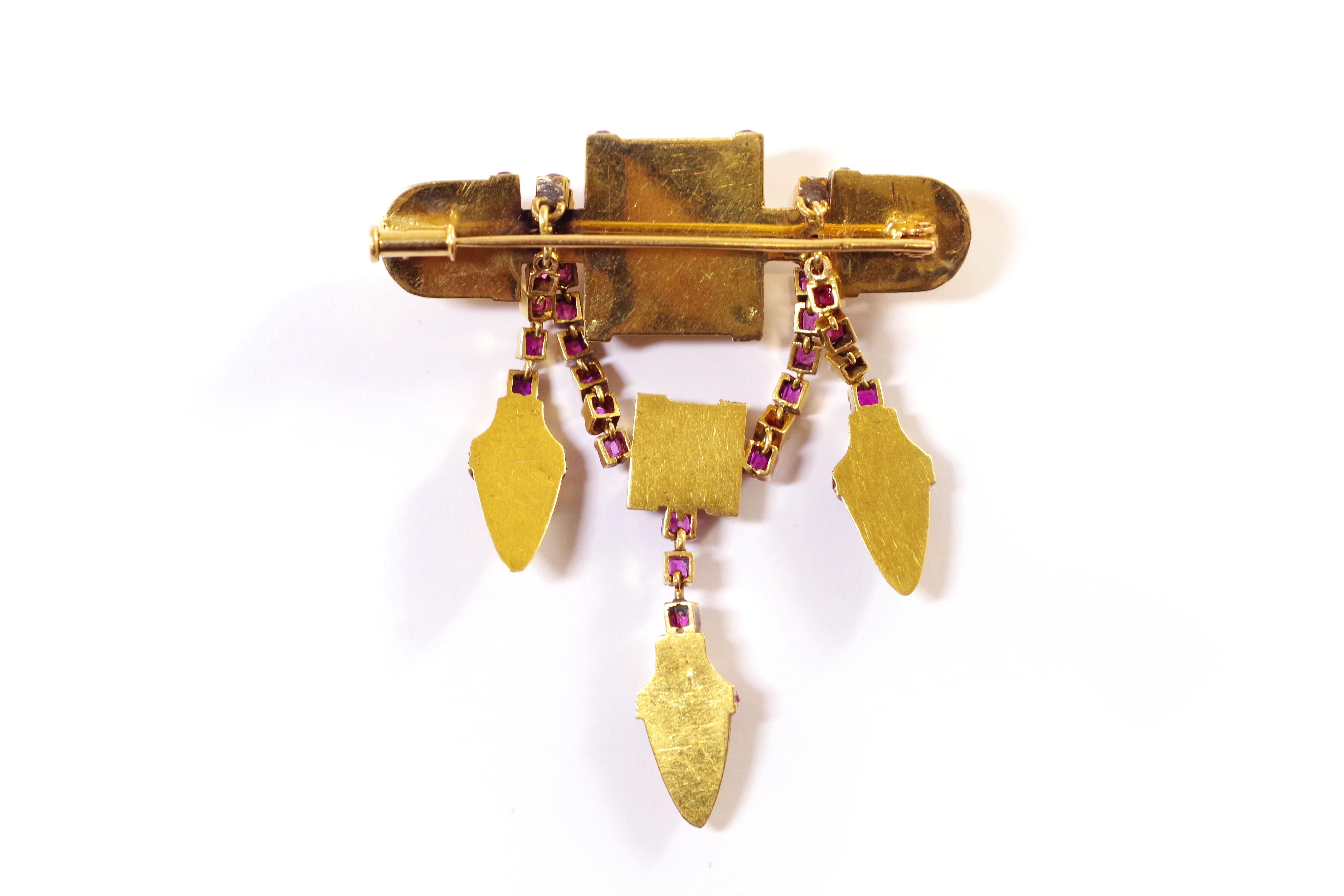 Round Cut Retro Ruby Brooch in Yellow Gold 18k, Black Enamel, Estate Jewelry For Sale