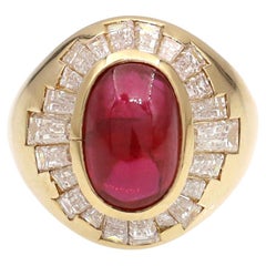 Retro Ruby Cabochon and Diamond Star Signet in 18kt Yellow Gold