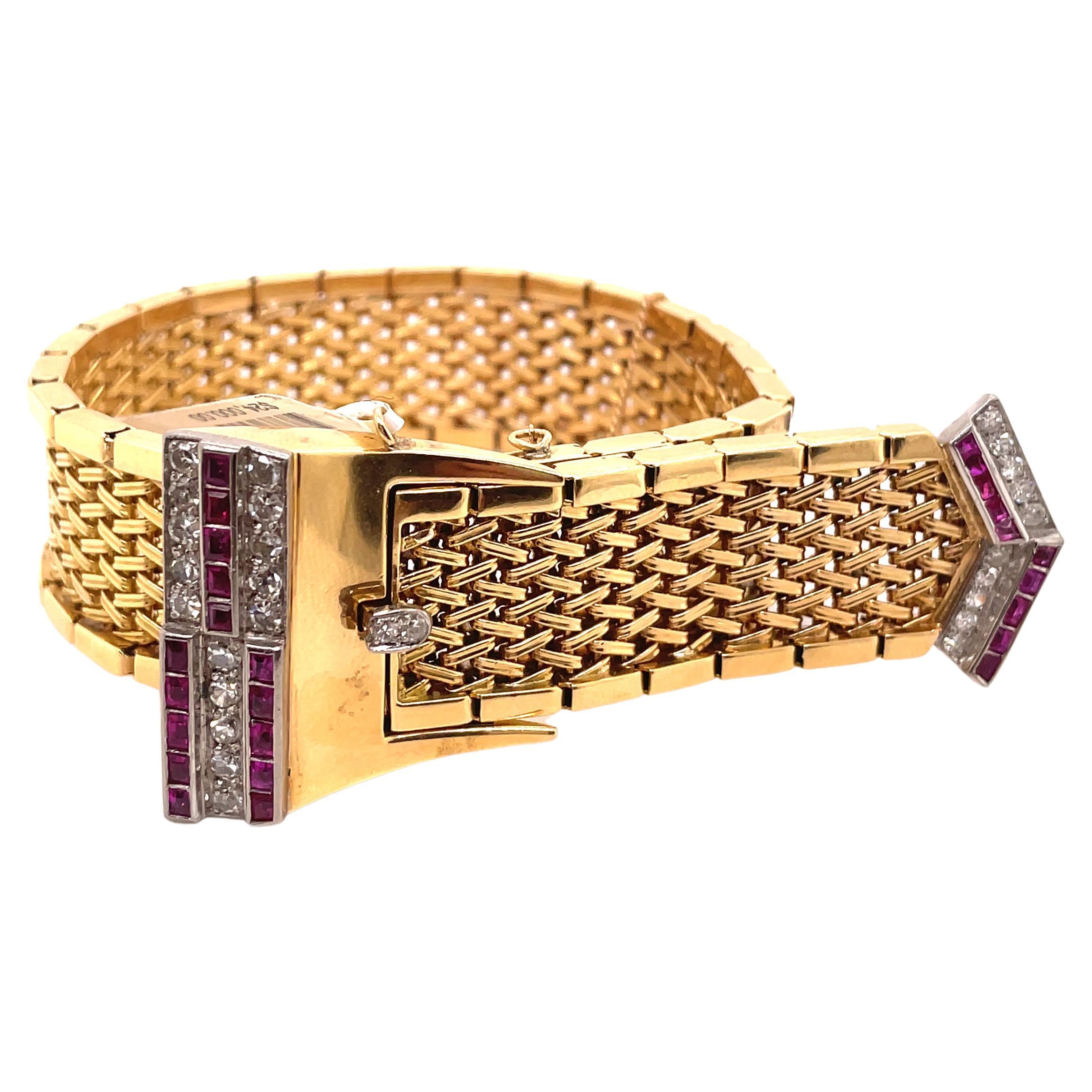 Retro 18 Karat Yellow Gold Scale Diamond Buckle Bracelet For Sale at