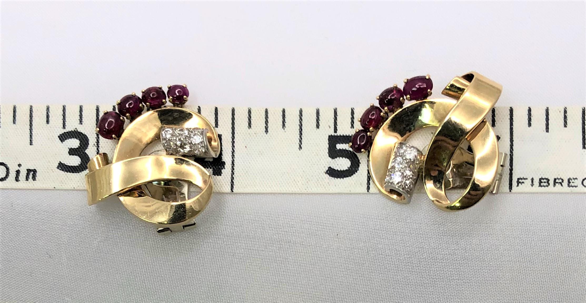 Boucles d'oreilles fantaisie rétro en rubis et diamant Bon état - En vente à Cincinnati, OH