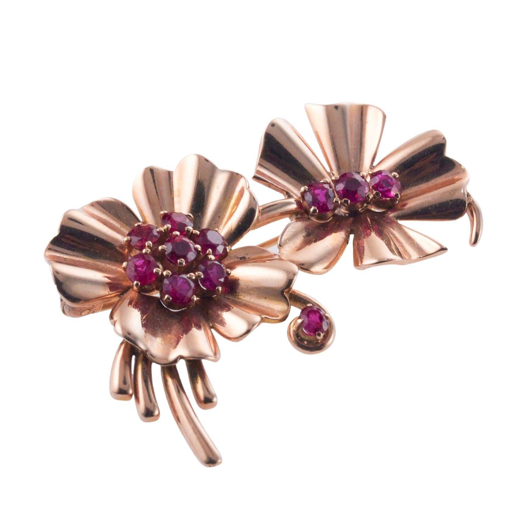 Retro Ruby Rose Gold Floral Brooch For Sale 2
