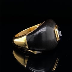 Retro Sapphire and Ebony 18 Karat Yellow Gold Cocktail Ring