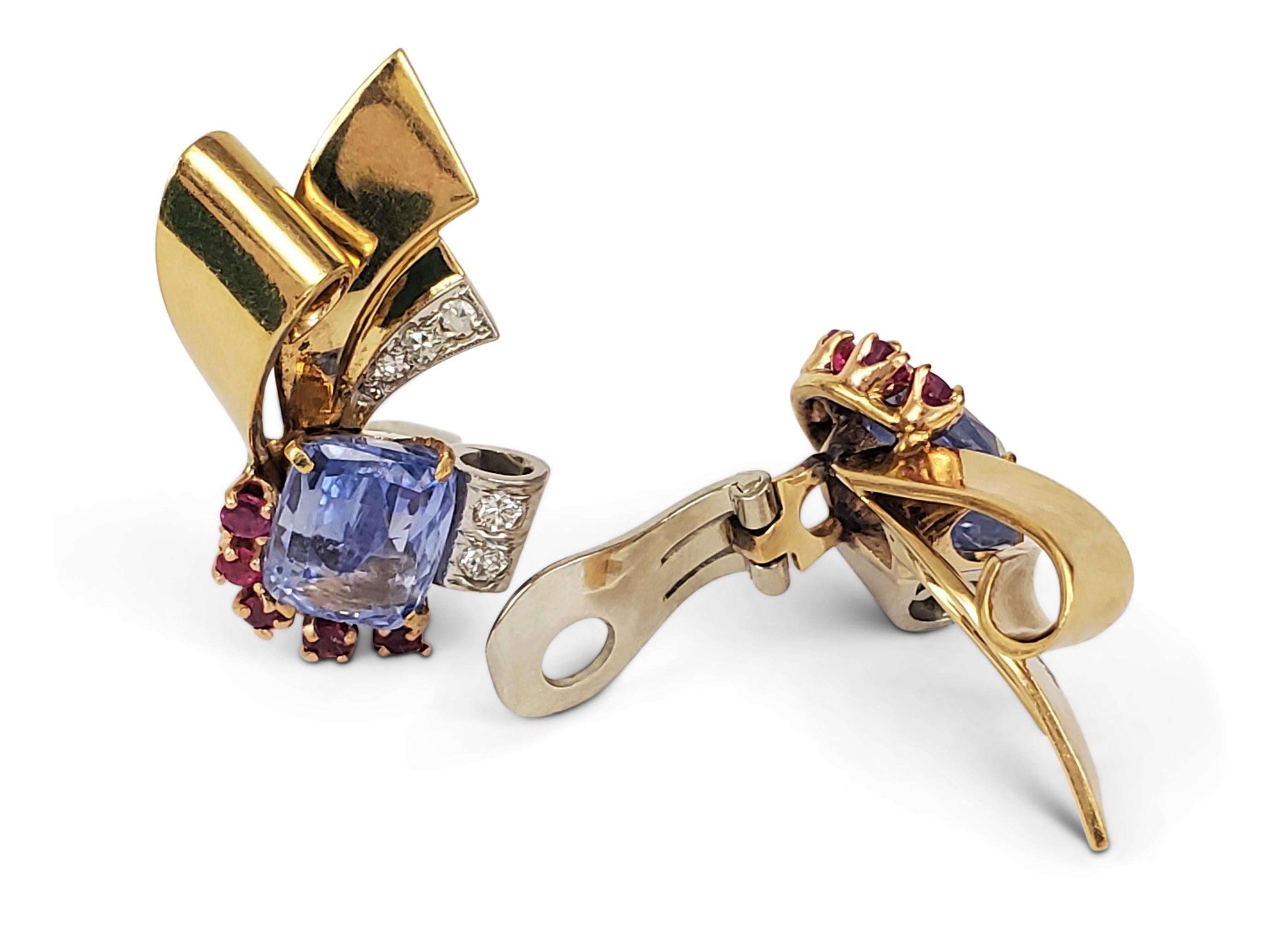 Retro Sapphire and Ruby Scroll Earrings In Excellent Condition In New York, NY