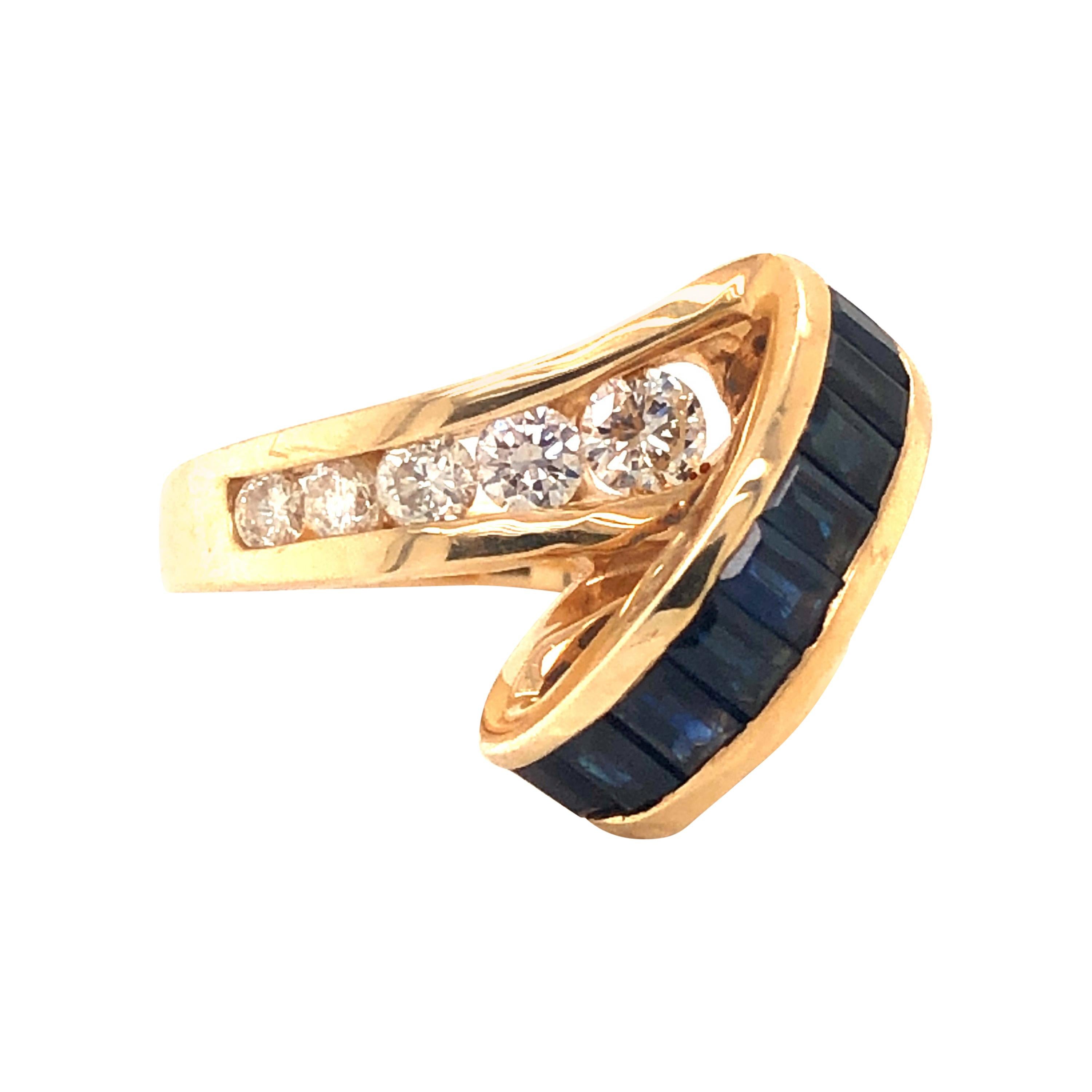 Retro Sapphire & Diamond Yellow Gold Cocktail Ring For Sale