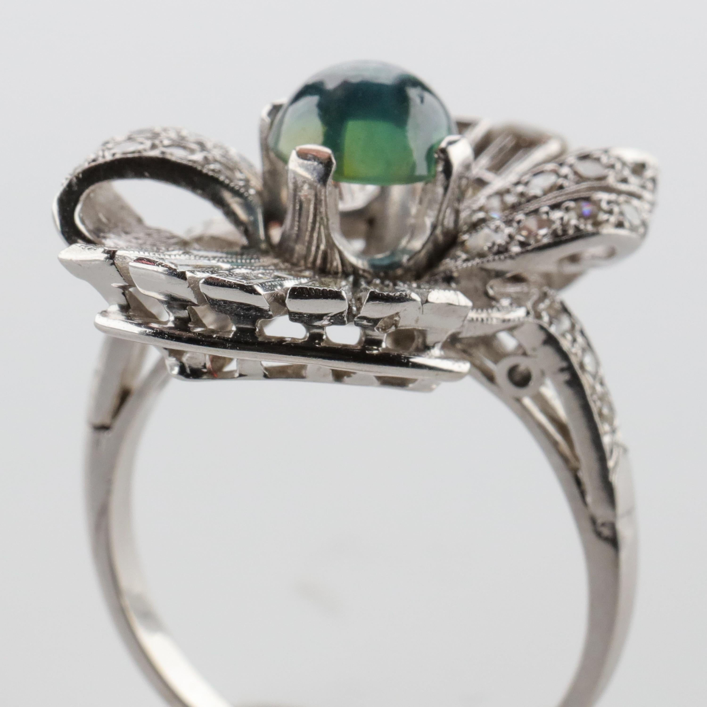 Retro Sapphire Ring with Diamonds 6