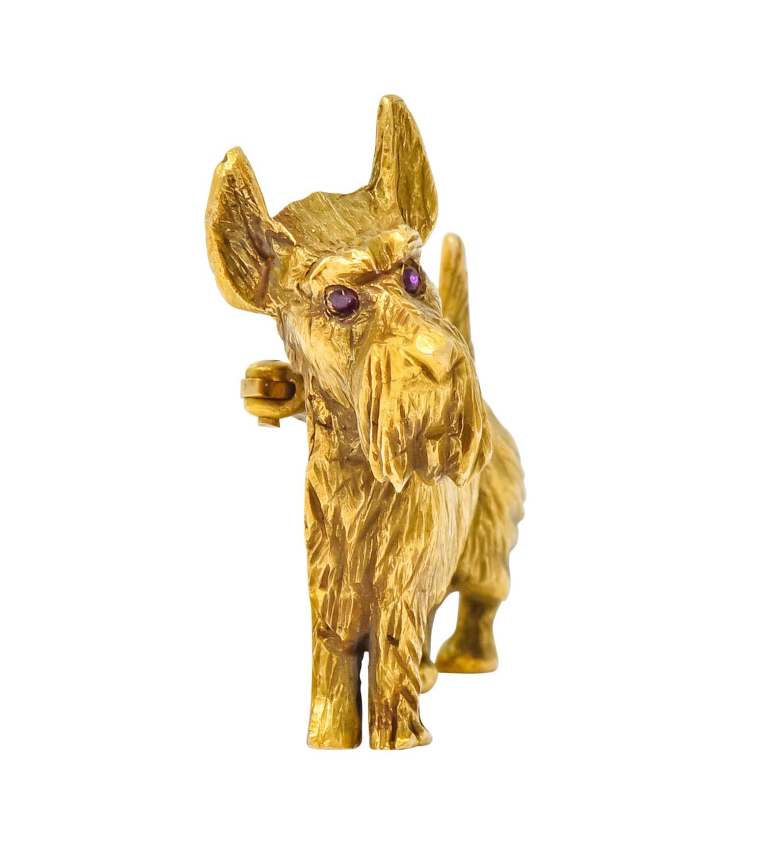Retro Scottish Terrier 14 Karat Yellow Gold Ruby Brooch, circa 1940 In Excellent Condition In Philadelphia, PA