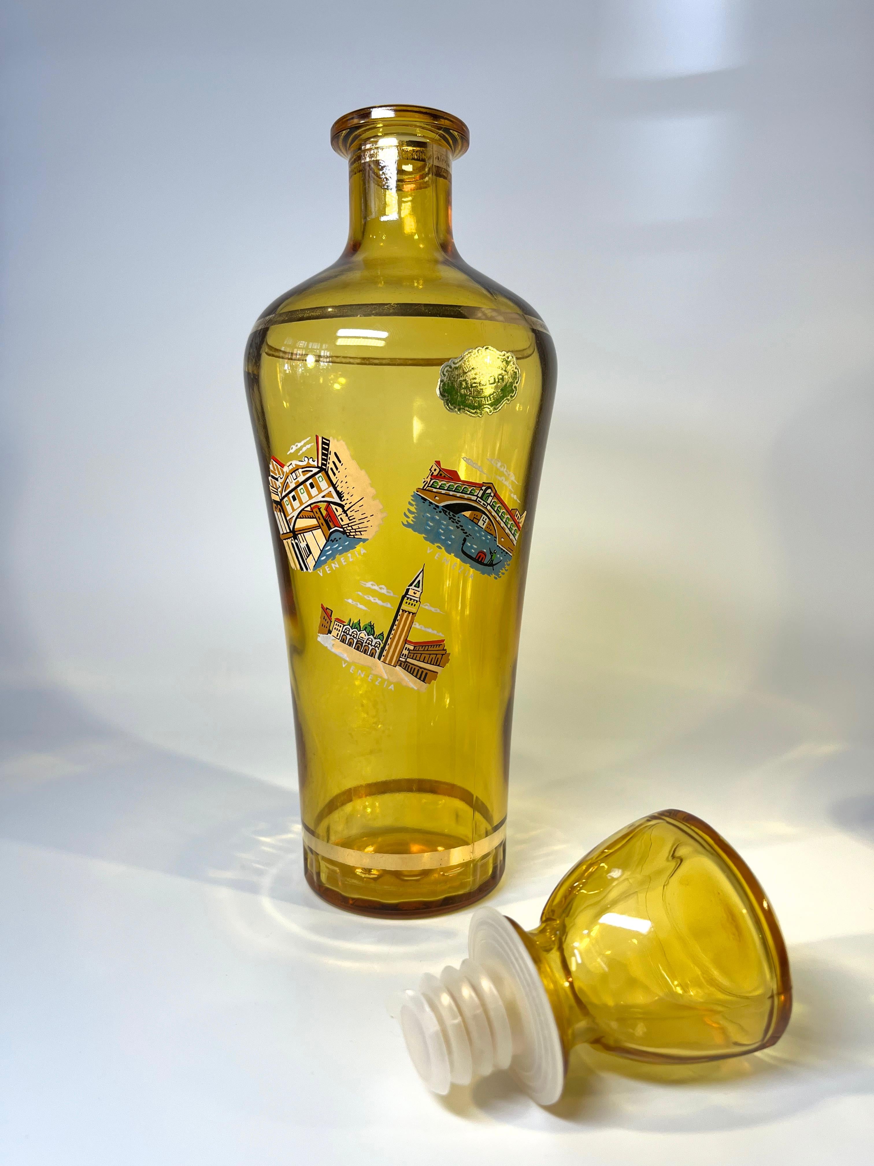 Verre Souvenir rétro de Venise, carafe à verre et six verres à liqueur des années 1970 en vente