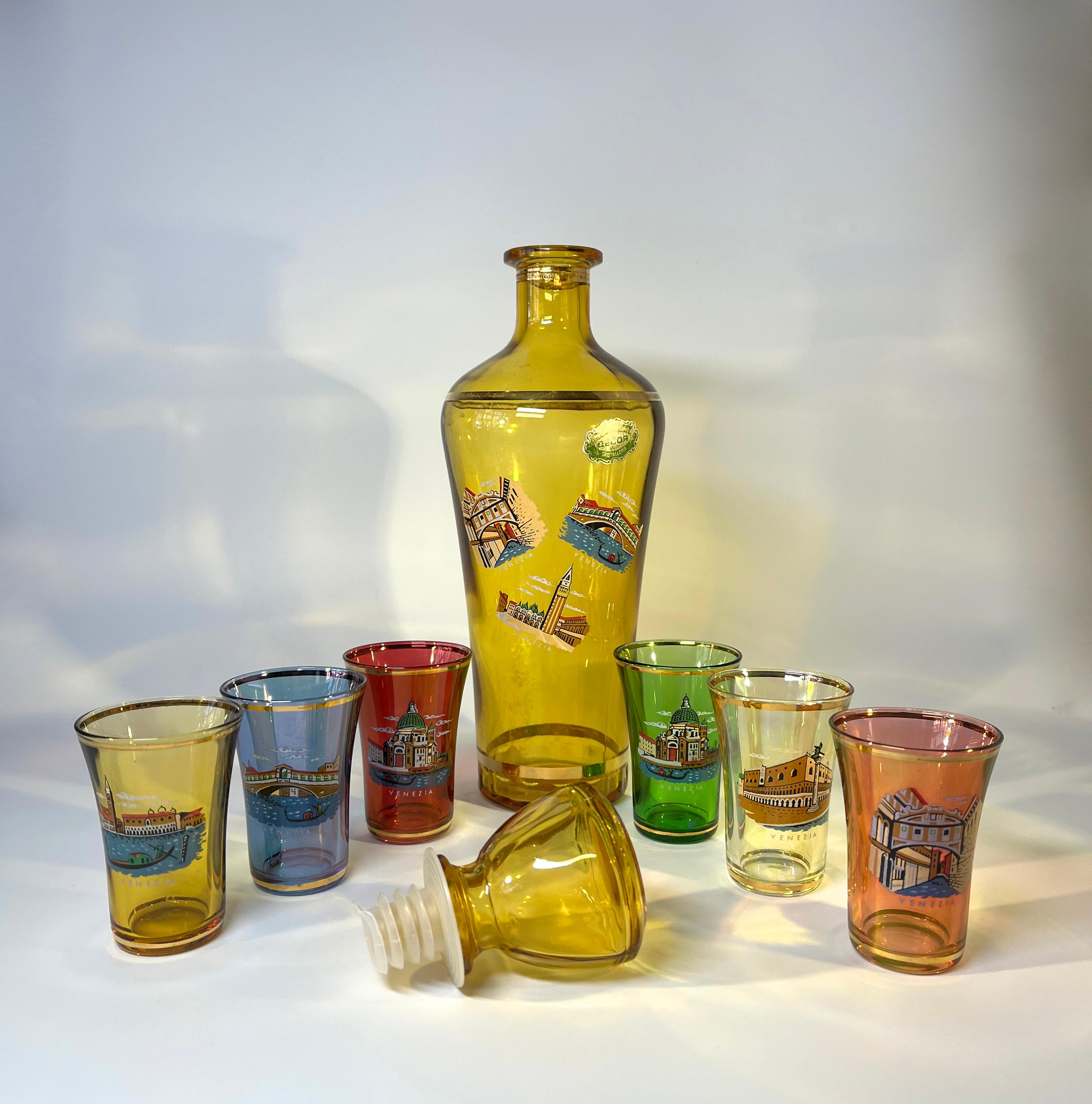 Souvenir rétro de Venise, carafe à verre et six verres à liqueur des années 1970 en vente 1