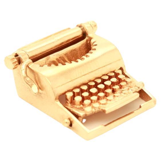 Retro Signed American Charm Co. Retro 14k Gold Typewriter Charm For Sale