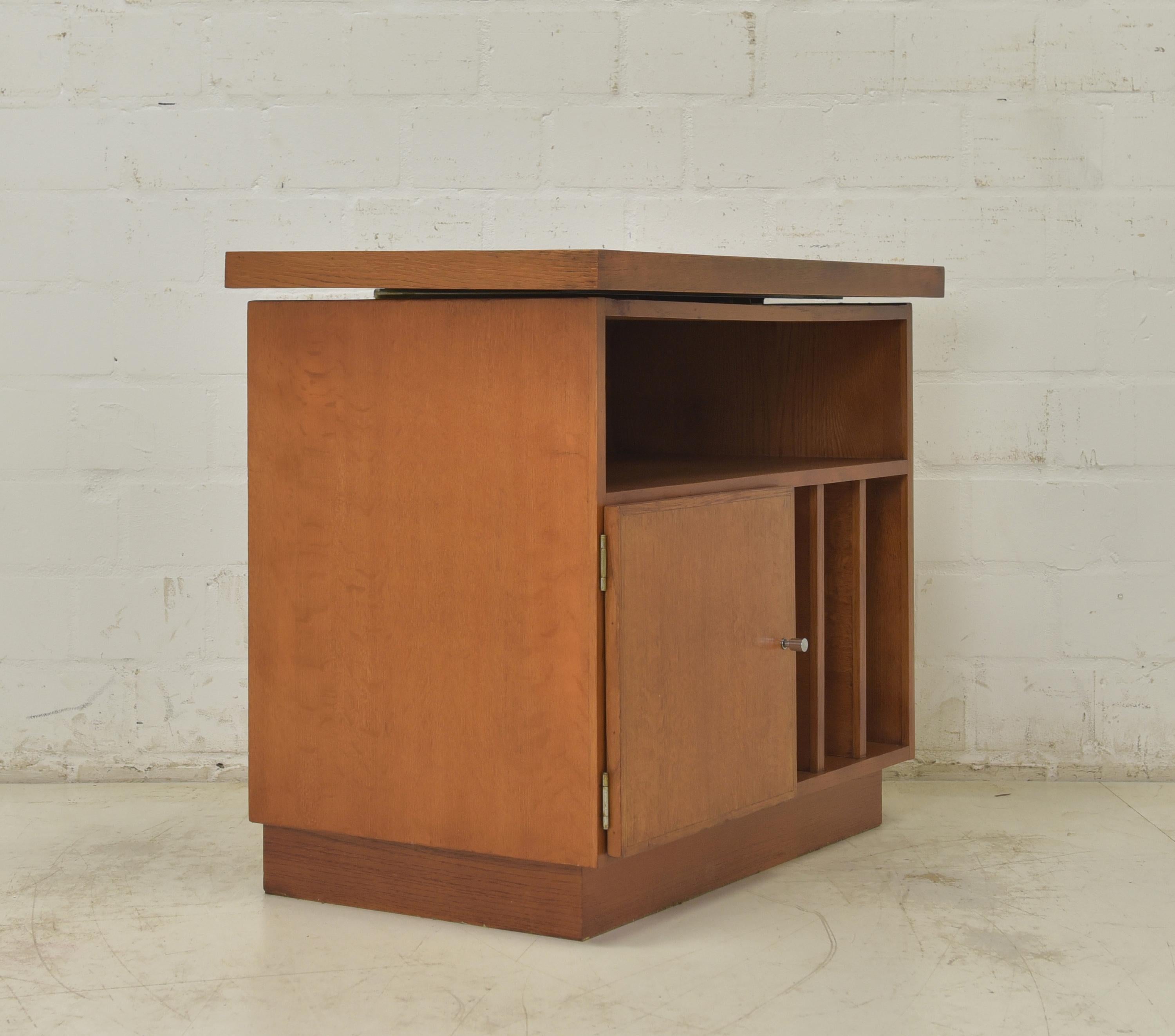 Retro Small HIFI Cabinet / TV Furniture Cabinet in Oak, 1960 7