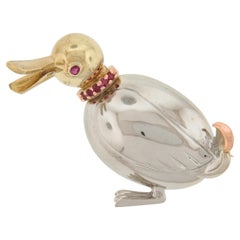 Vintage Solid 14K Tri Gold 3D Duck Bird Pin Brooch w/ 0.20ctw Round Brilliant Ruby