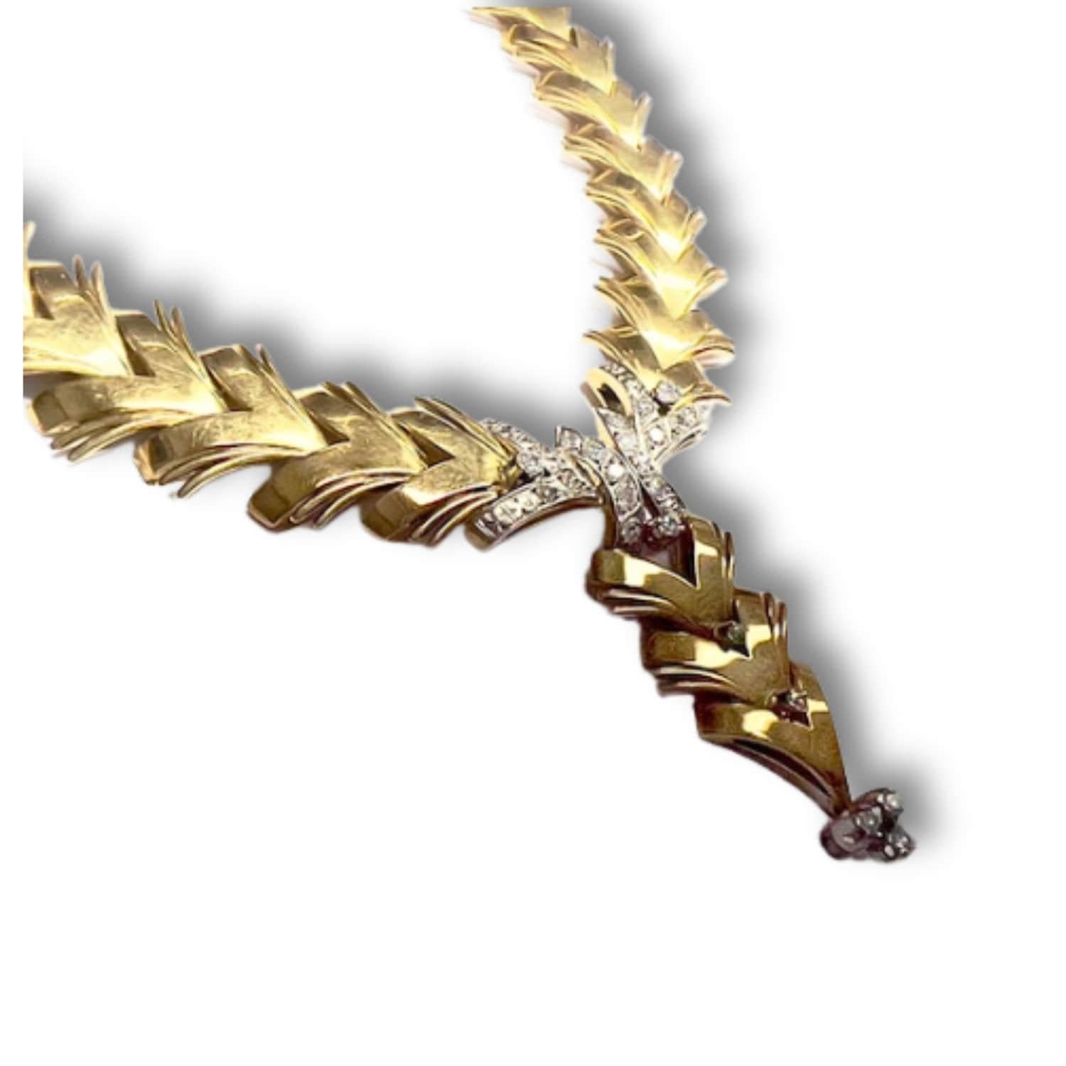 Retro Spiga Design with Diamonds  18k Yellow Gold Necklace  For Sale 1