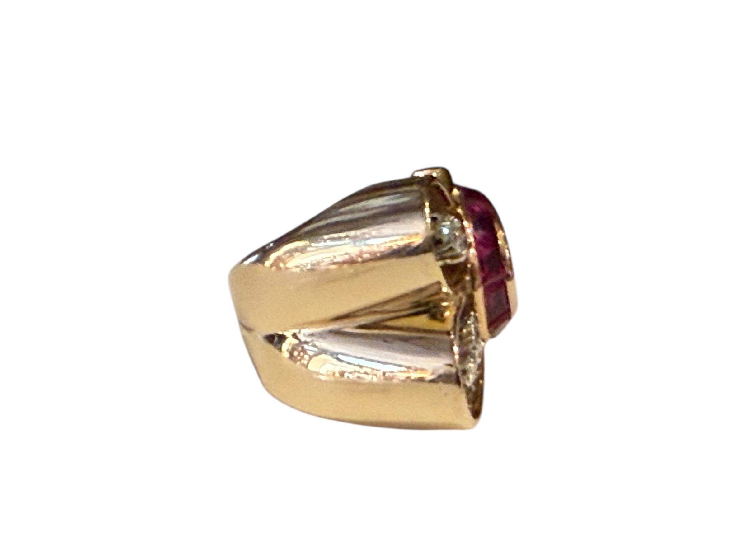 Rétro Anello a forma di carro armato o di coniglietto in oro 18 carati in stile retrò in vendita