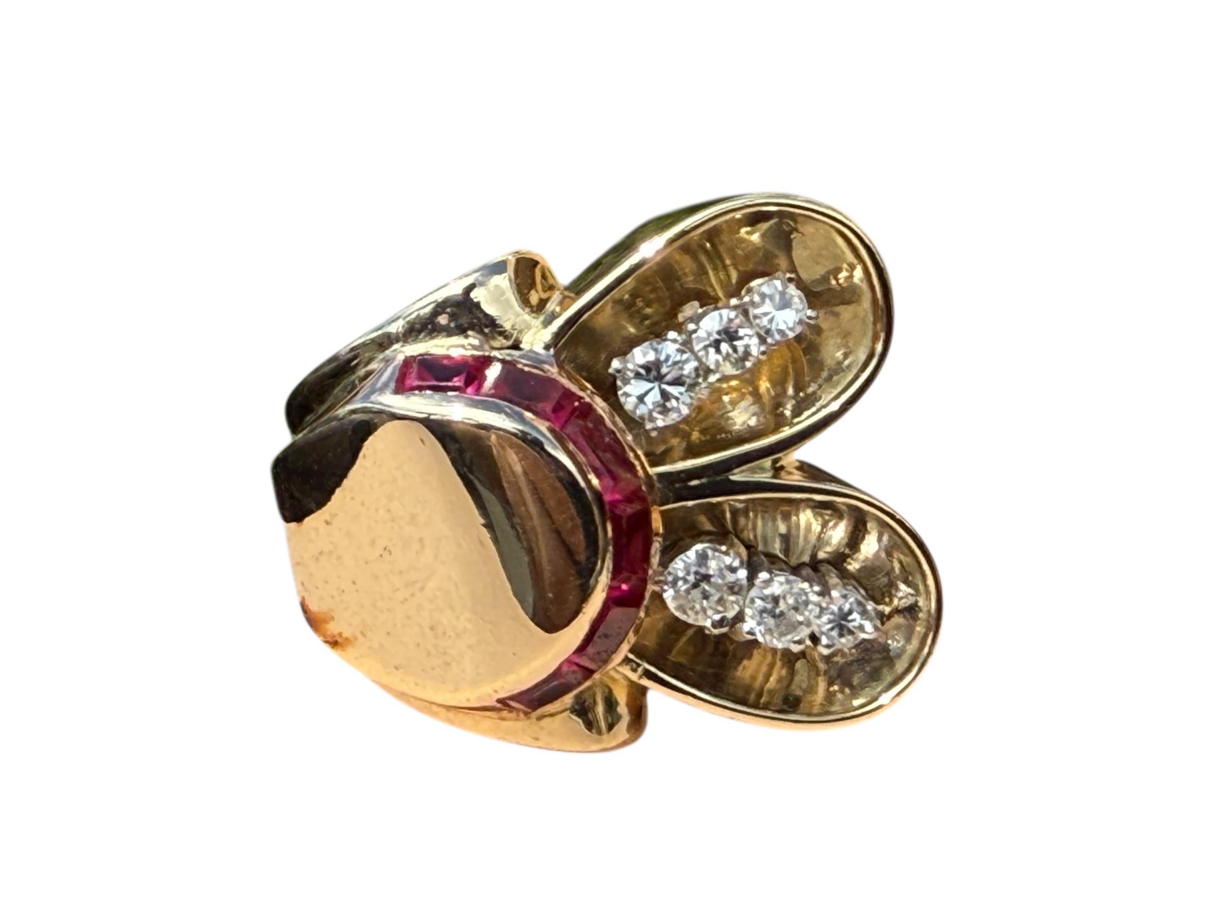 Anello a forma di carro armato o di coniglietto in oro 18 carati in stile retrò in vendita 1