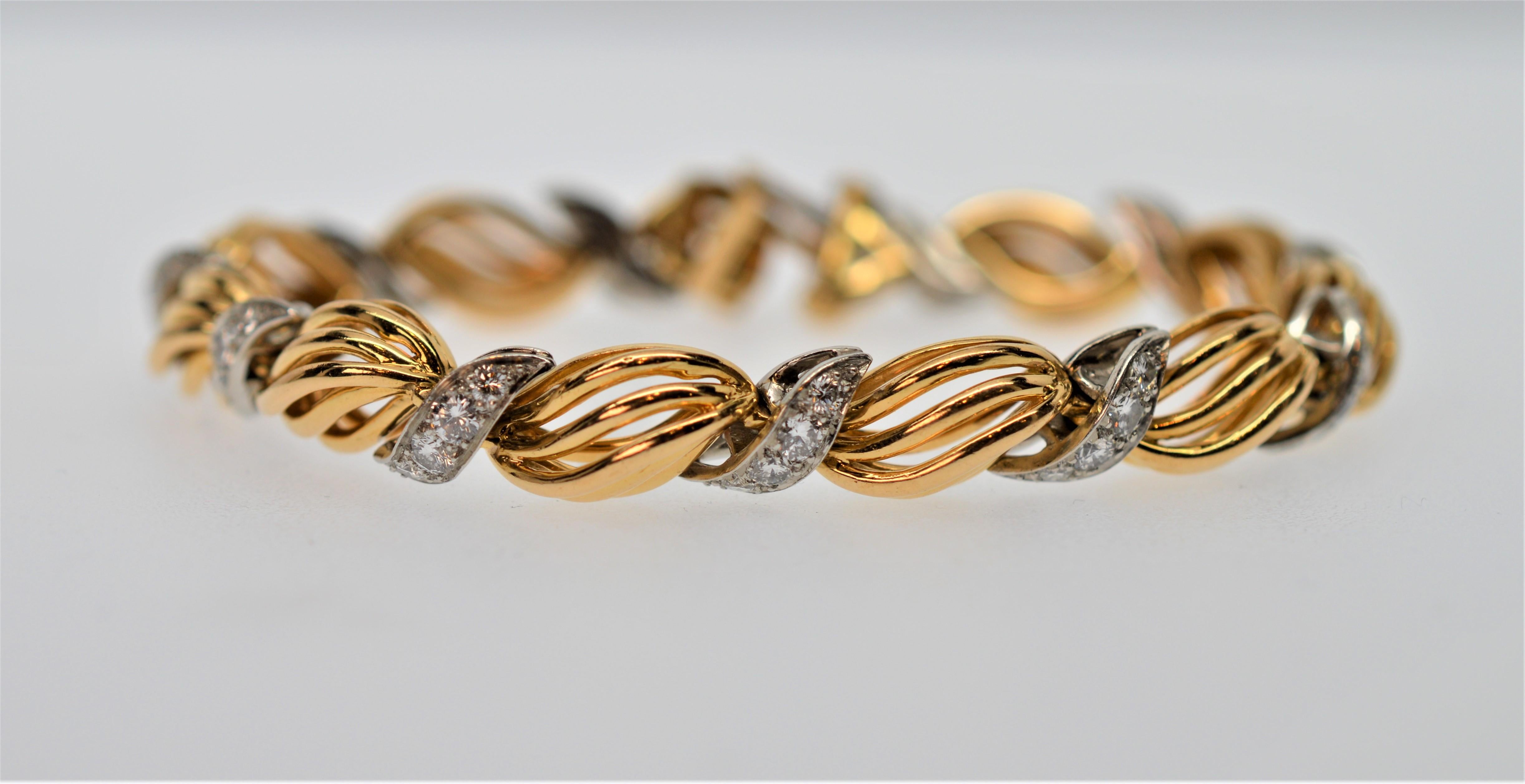 Round Cut Retro-style 18 Karat Yellow Gold Platinum Diamond Link Bracelet