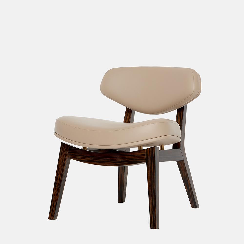 Sillón de estilo retro con estructura de madera maciza y piel de primera calidad Hecho a mano en venta