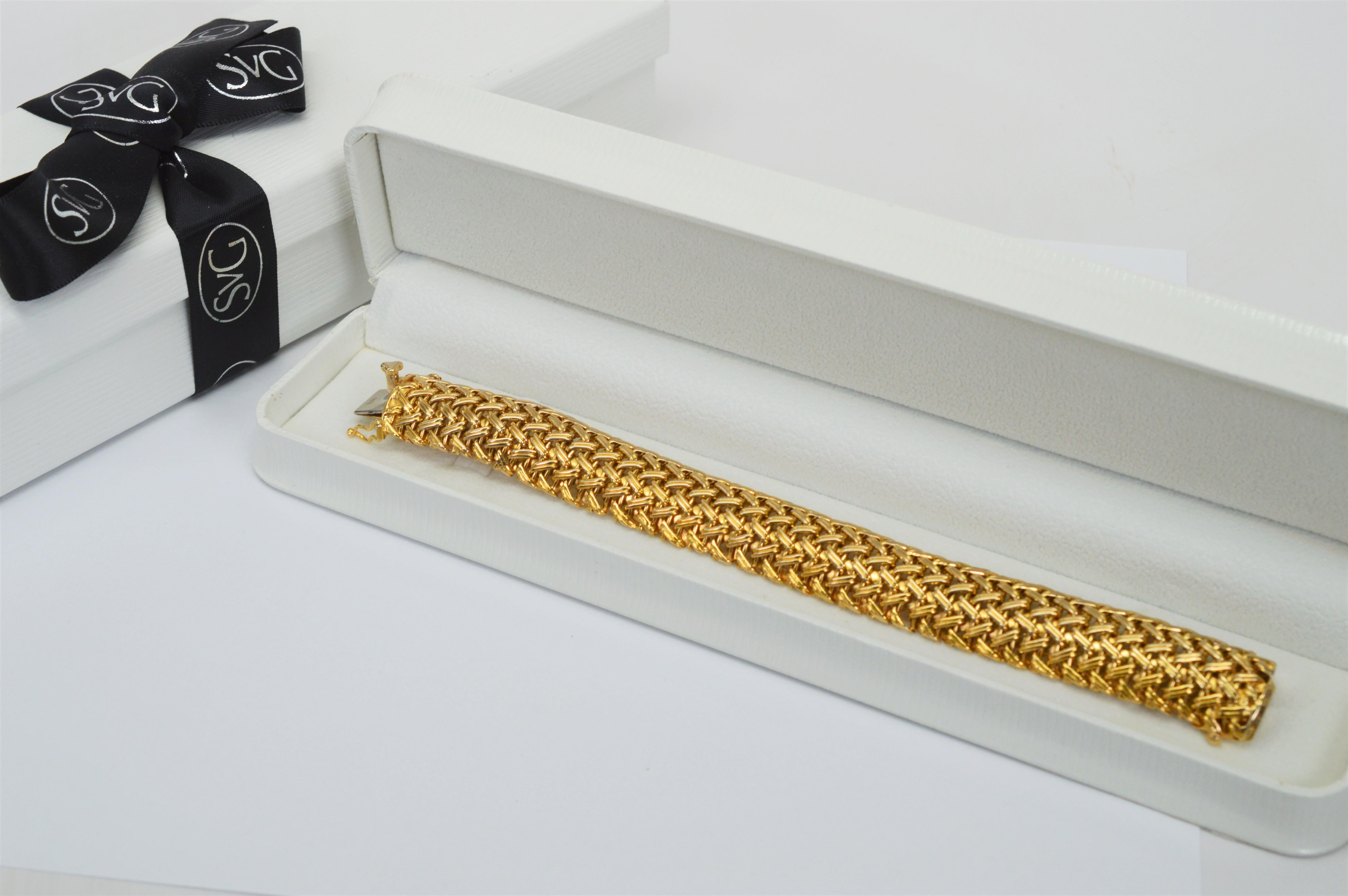 Women's Retro Style Contoured Woven 14 Karat Yellow Gold Bracelet For Sale