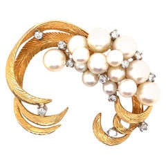 Retro Style Diamonds and Pearls Brooch 18k Yellow Gold