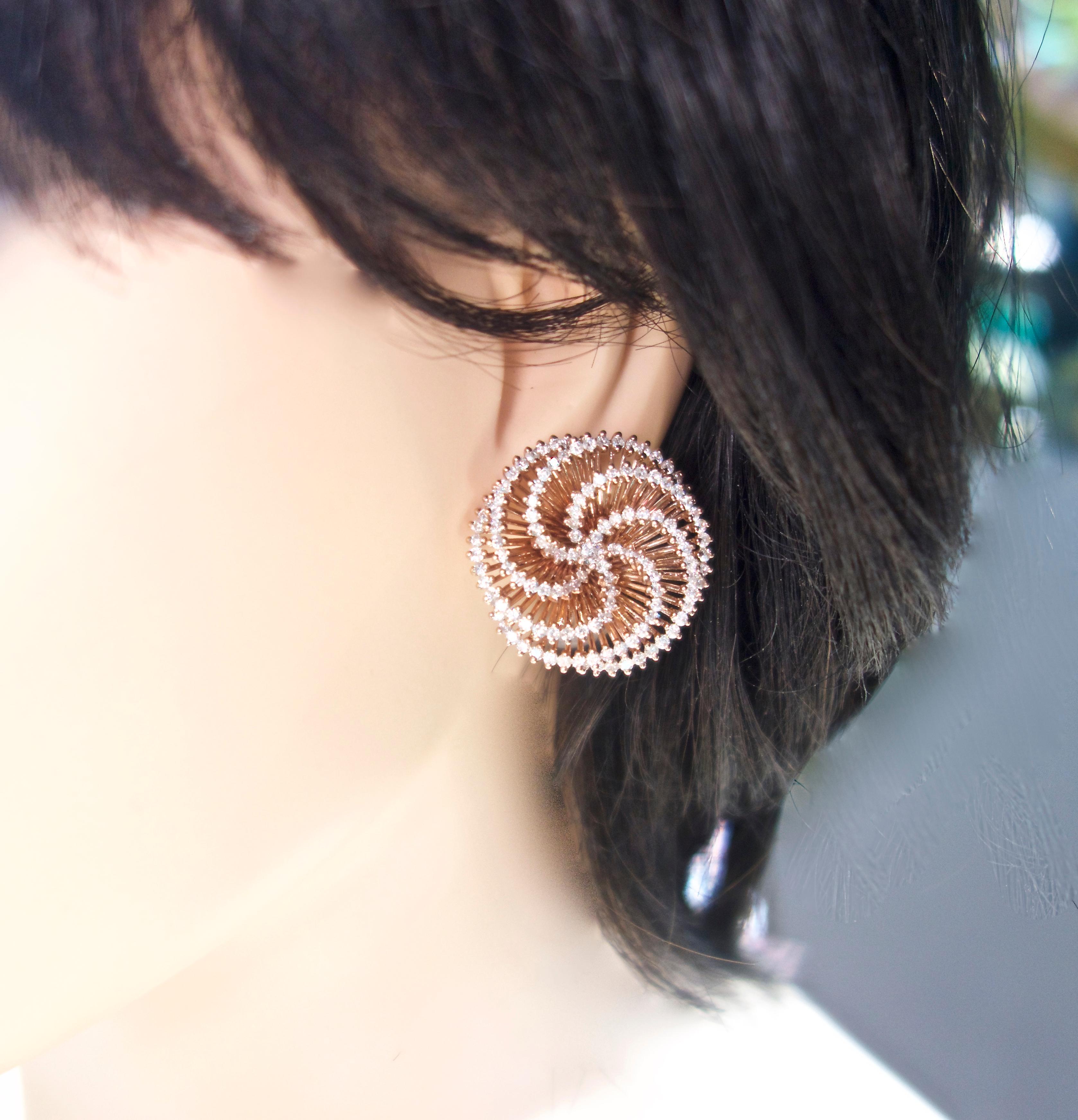 Retro Style Pinwheel Motif Diamond Earrings 2