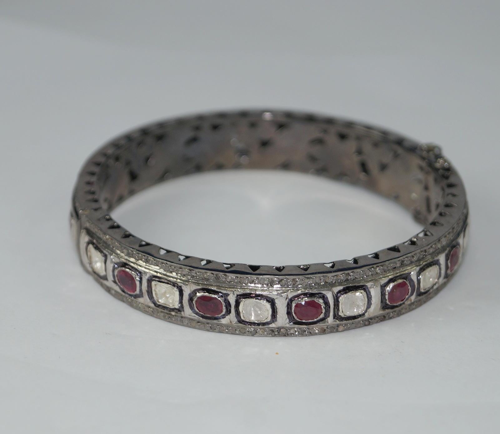 Retro style rose cut uncut polki diamond ruby oxidized sterling silver bracelet For Sale 1